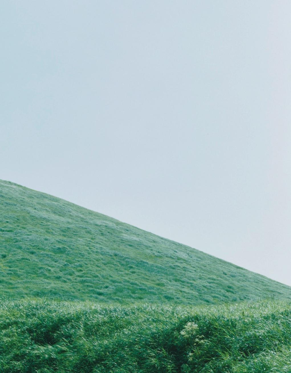 Untitled, from the series 'Ametsuchi' – Rinko Kawauchi, Landscape, Sky, Hill For Sale 4