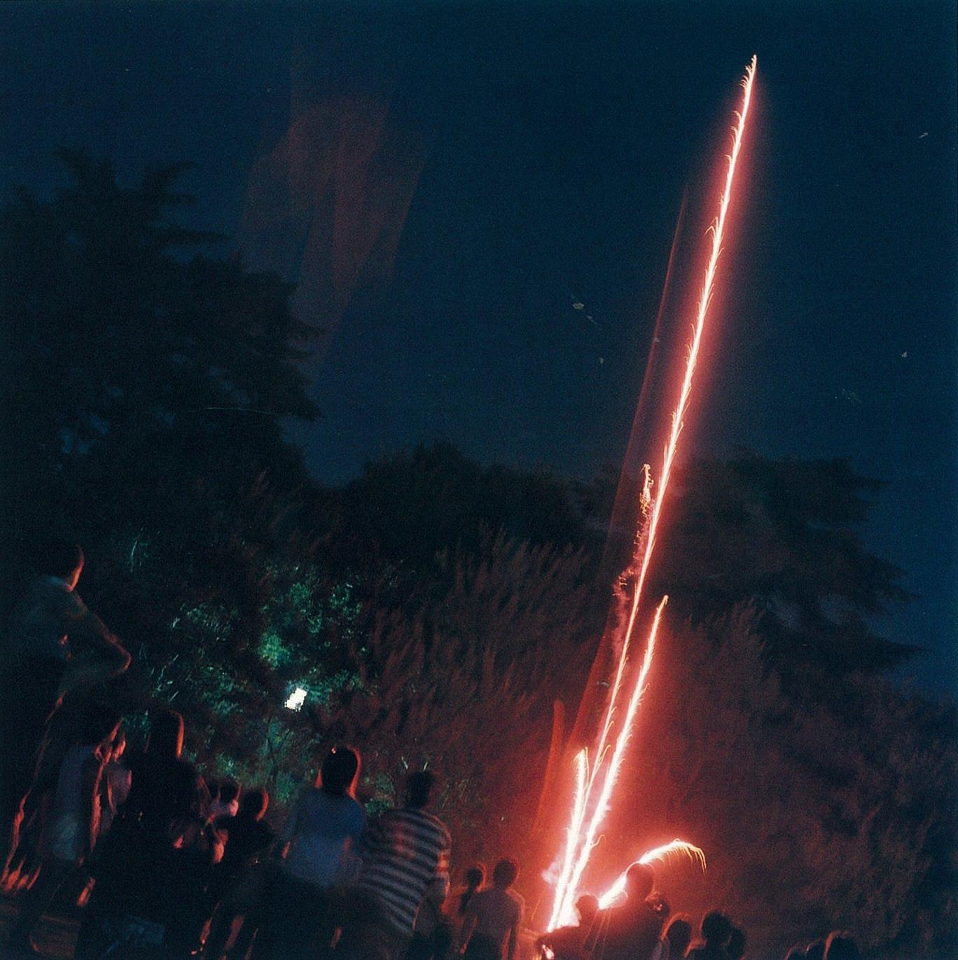 RINKO KAWAUCHI (*1972, Japan)
Untitled, from the series 'Hanabi'
2001
C–type print
Sheet 25.4 x 20.3  cm (10 x 8 in.)
Edition of 6; Ed. no. 3/6 
framed only 

Reminiscent of Japanese photography of the 1960s Rinko Kawauchi’s work is the search for