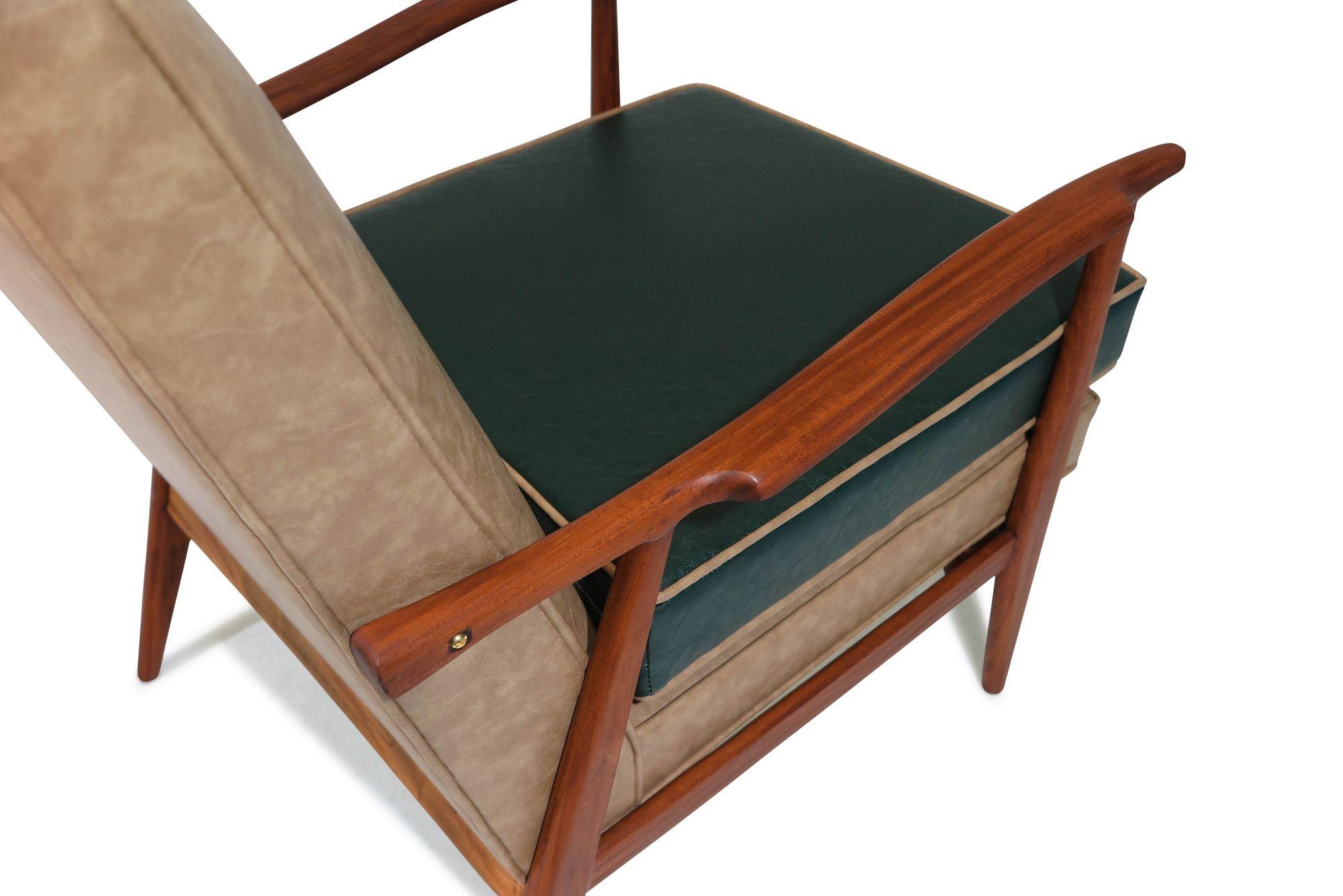 Rino Levi Mid-century Brazilian Modern Lounge Chairs in Caviuna For Sale 5
