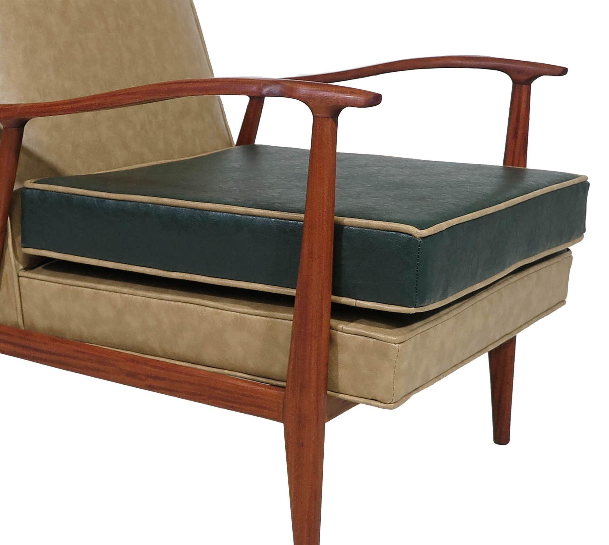 levi lounge chair