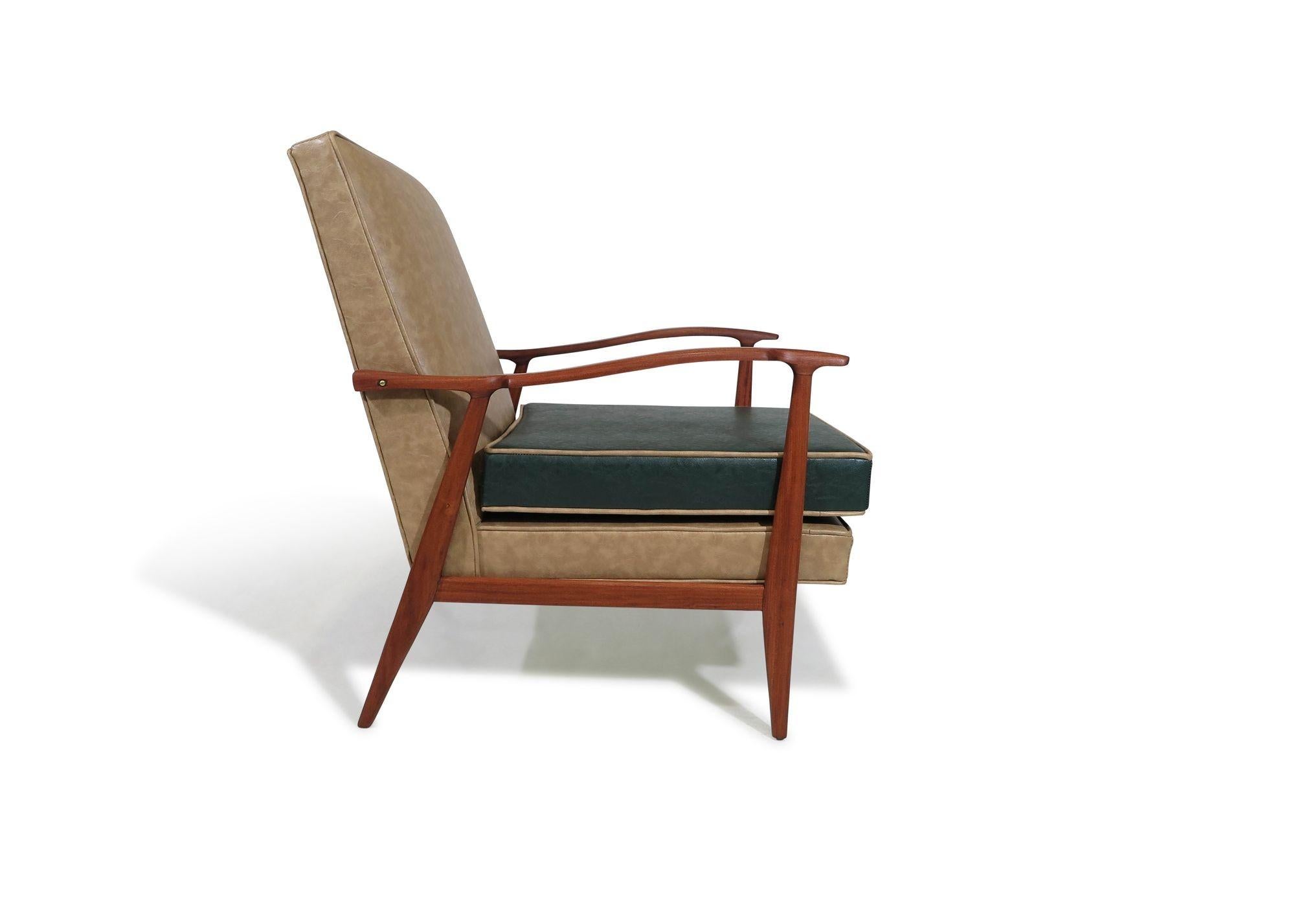 20th Century Rino Levi Mid-century Brazilian Modern Lounge Chairs in Caviuna For Sale