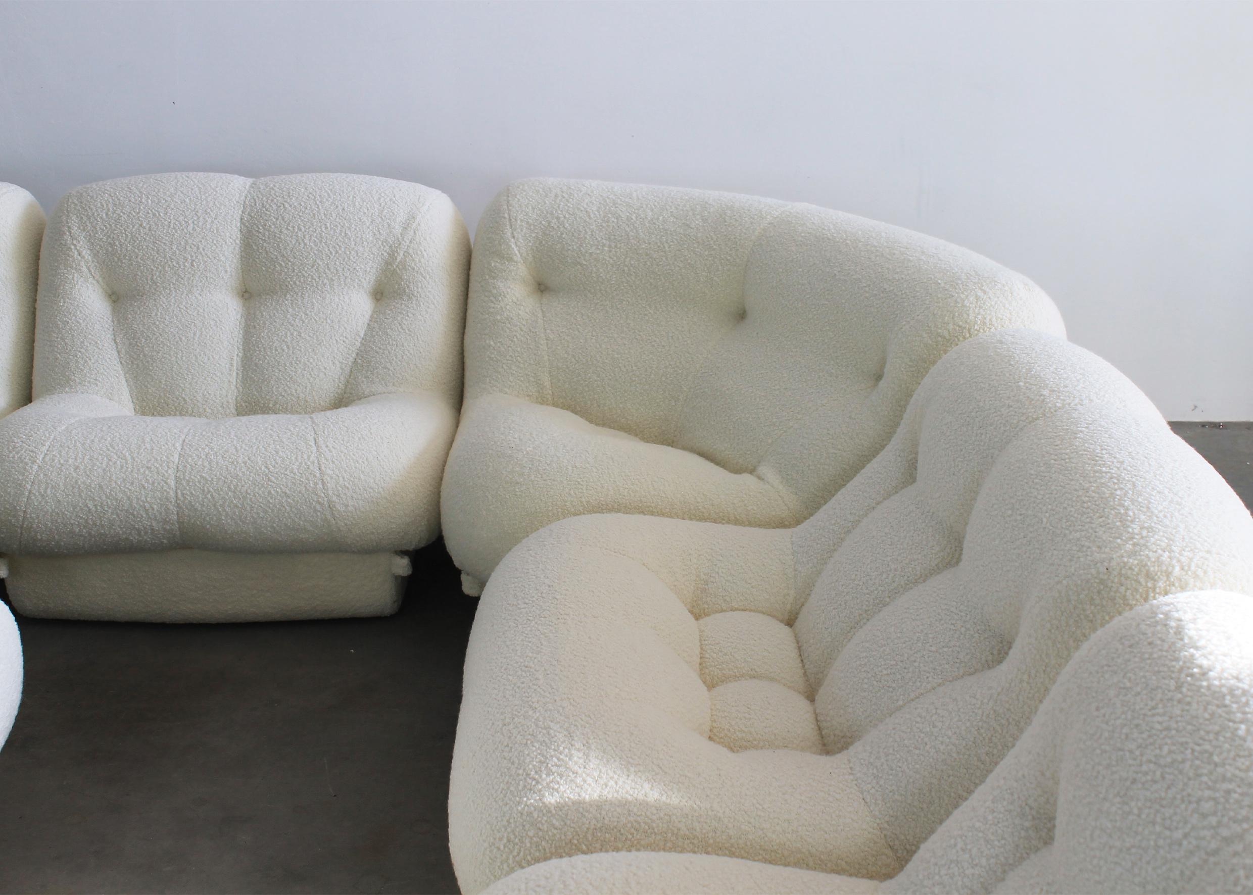 Bouclé Set da soggiorno Rino Maturi Nuvolone in Boucle Bianco di MIMO Padova 1970s Italy in vendita
