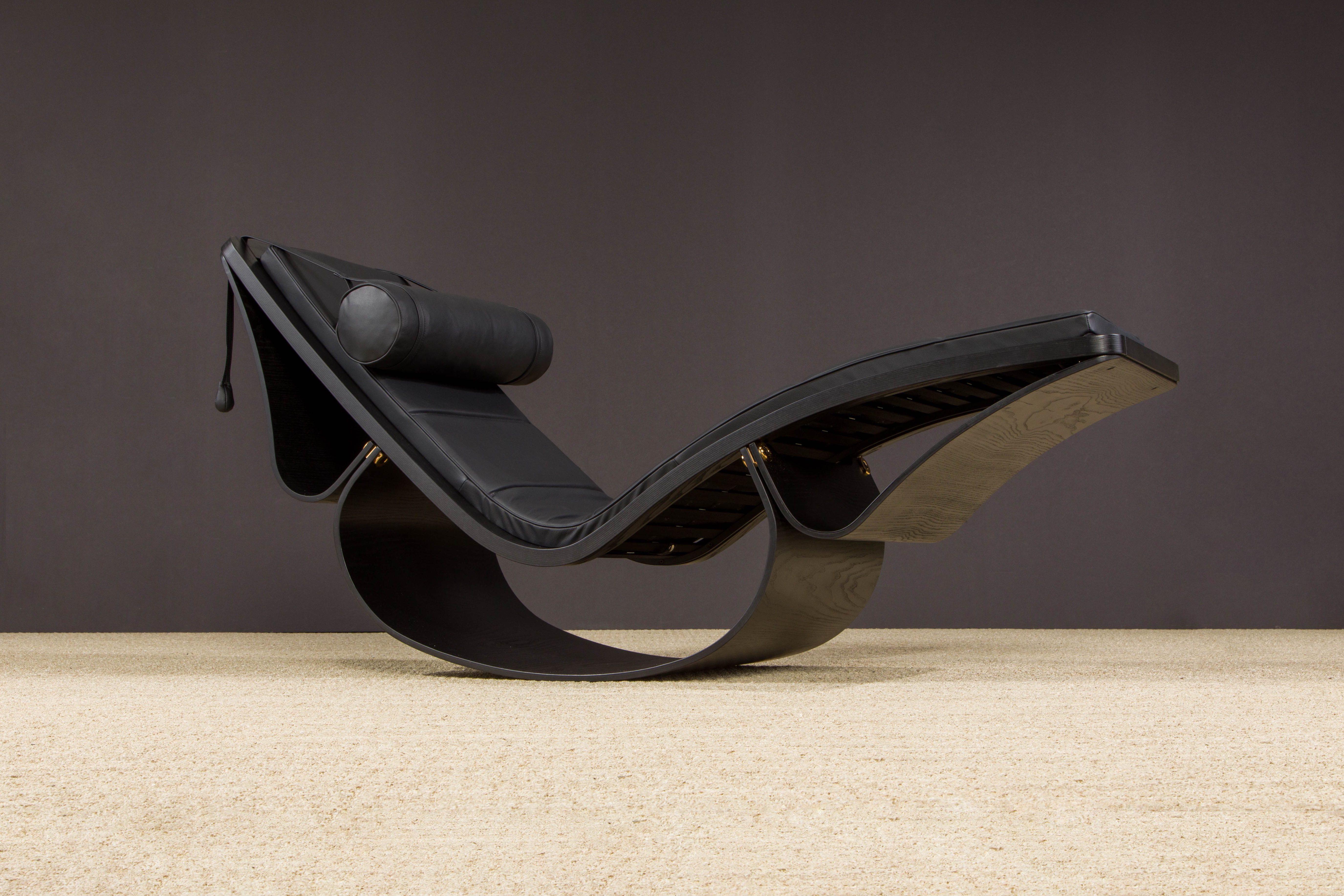 'Rio' Rocking Chaise Lounge by Oscar Niemeyer for Fasem International, Signed For Sale 2