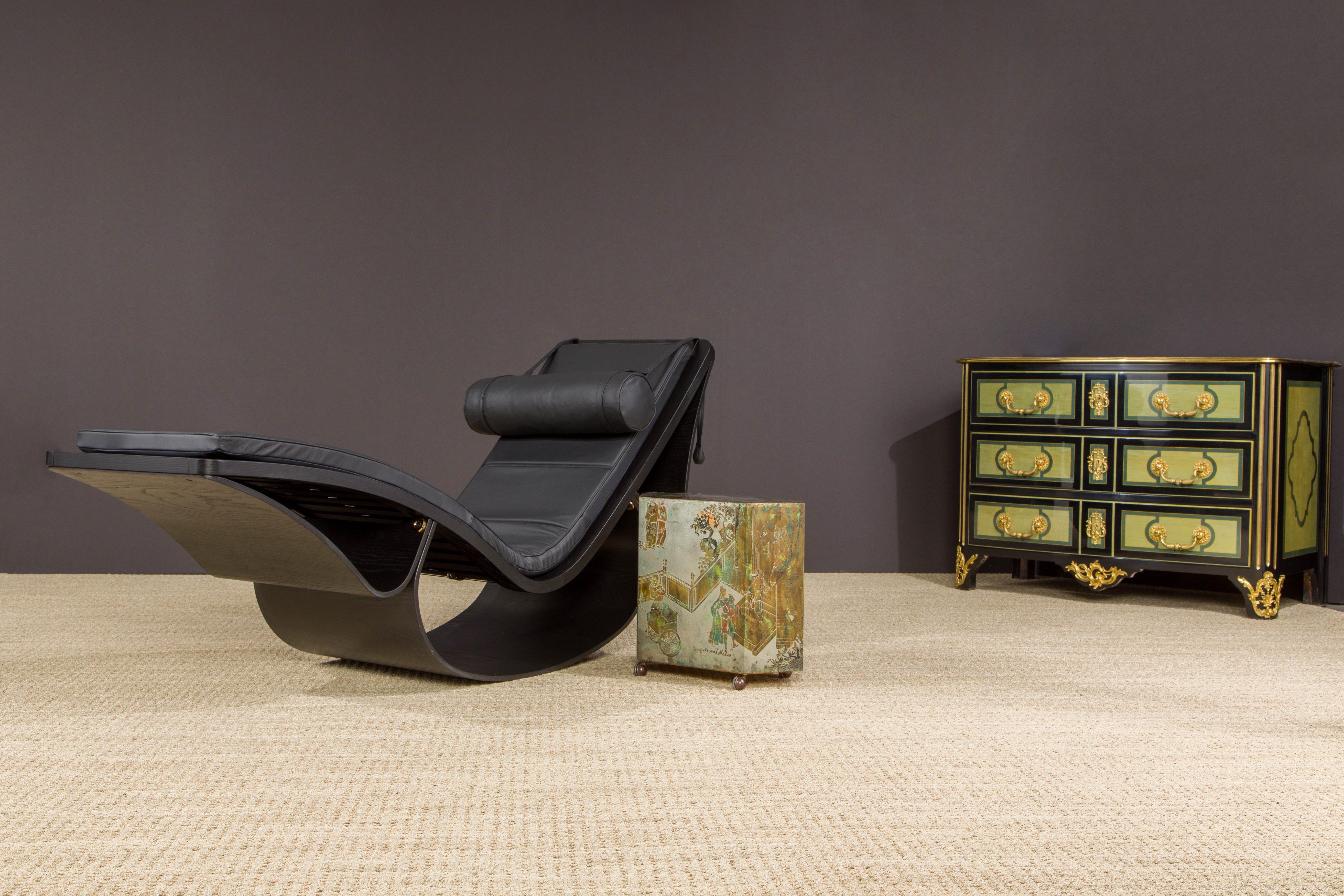 'Rio' Rocking Chaise Lounge by Oscar Niemeyer for Fasem International, Signed For Sale 10
