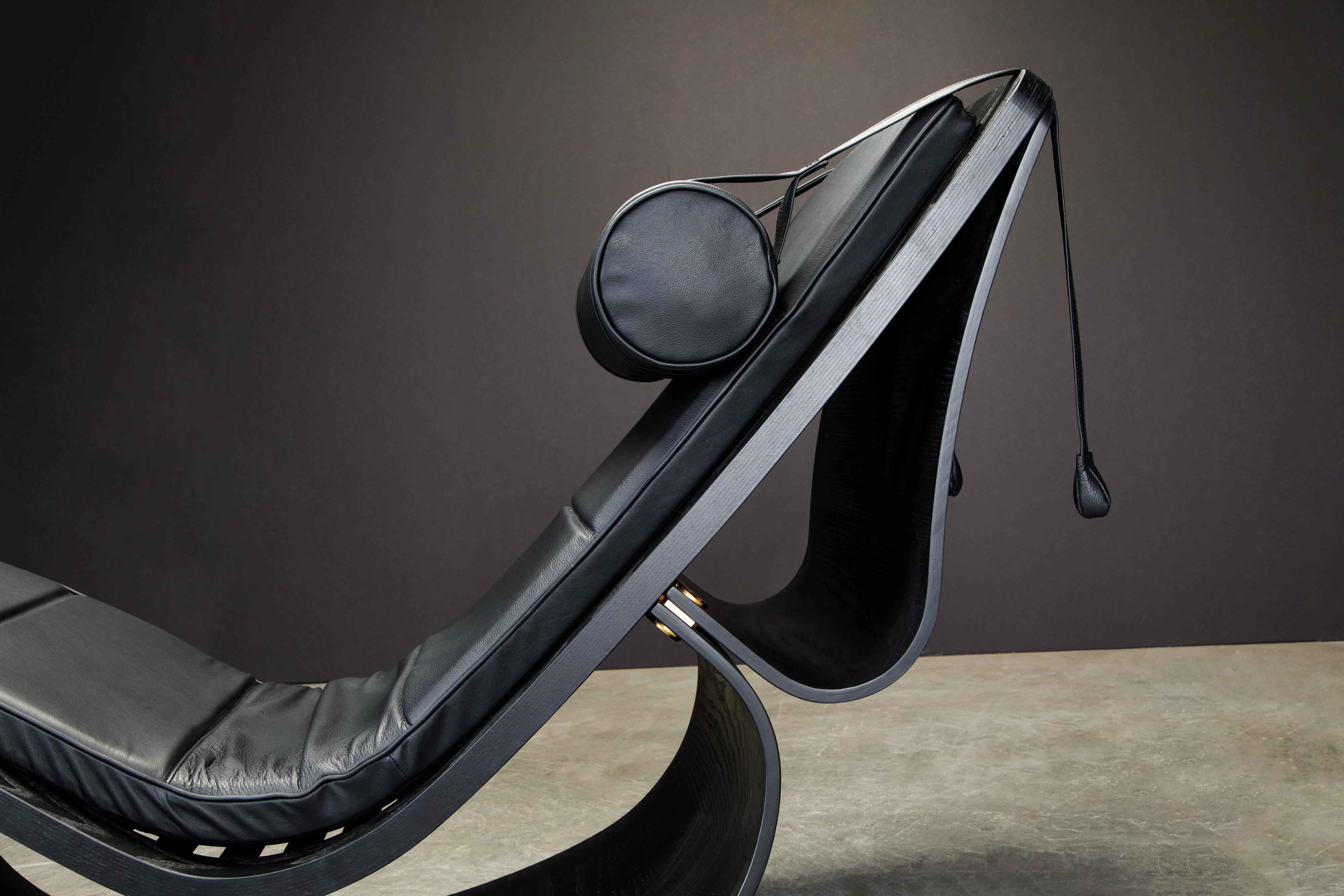 Italian 'Rio' Rocking Chaise Lounge by Oscar Niemeyer for Fasem International, New