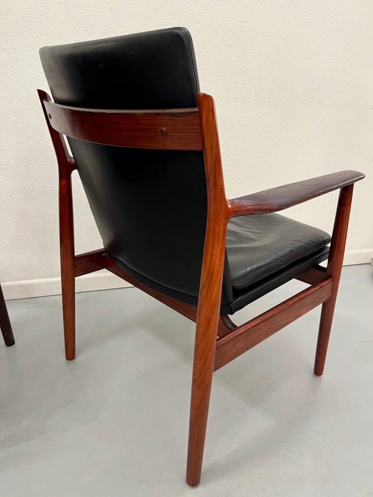 Rio Loungesessel-Set aus Rosenholz und Leder Modell 431 von Arne Vodder, Dänemark 1950er Jahre im Zustand „Gut“ im Angebot in Geneva, CH