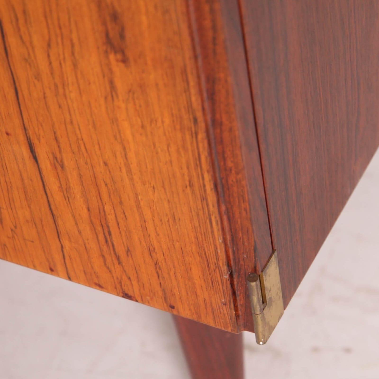 Legno Credenza Rio in palissandro in vendita