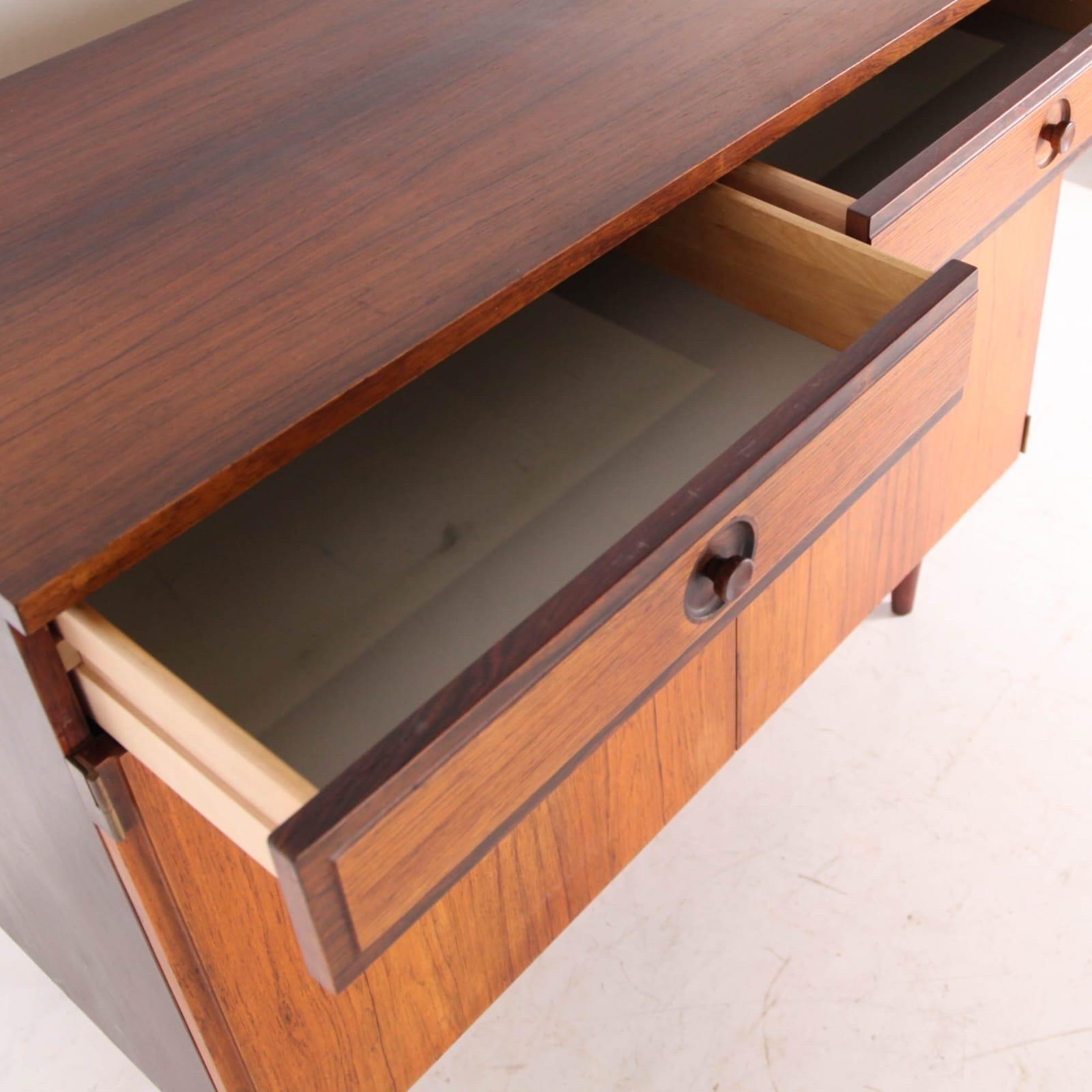 Credenza Rio in palissandro in vendita 1