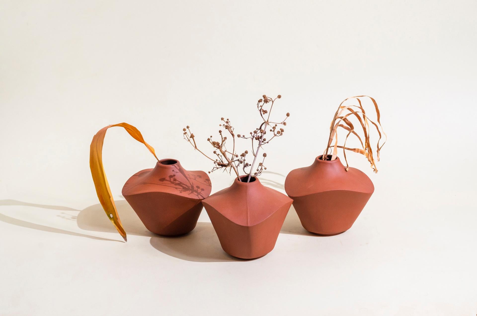 Modern RIO Vase - Nomad Series For Sale