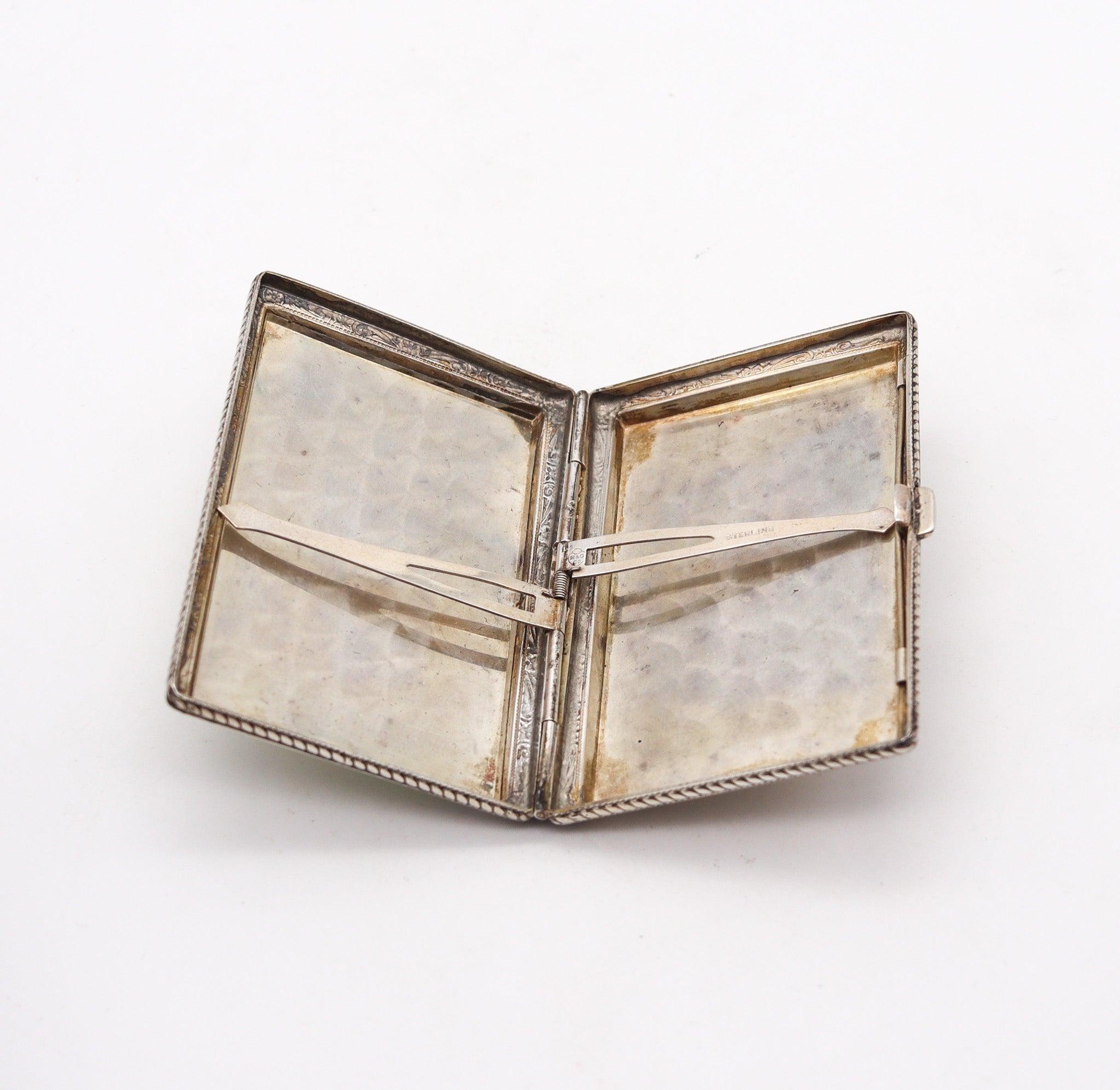 Début du 20ème siècle RIPLEY & GOWAN 1920 Art Deco Guilloche Enamel Box In .925 Sterling Silver en vente