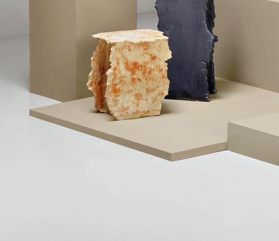 Doppeltisch aus geriffelter Keramik Medium von Willem Van Hooff (Moderne) im Angebot