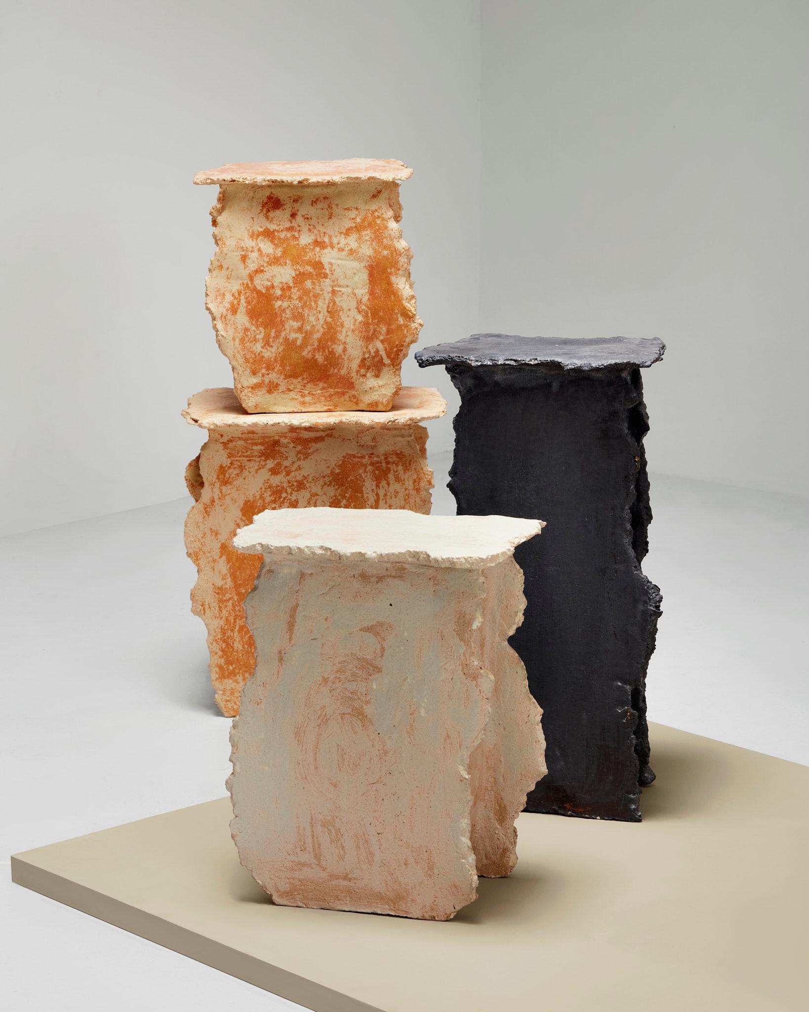 Doppeltisch aus geriffelter Keramik Medium von Willem Van Hooff (21. Jahrhundert und zeitgenössisch) im Angebot