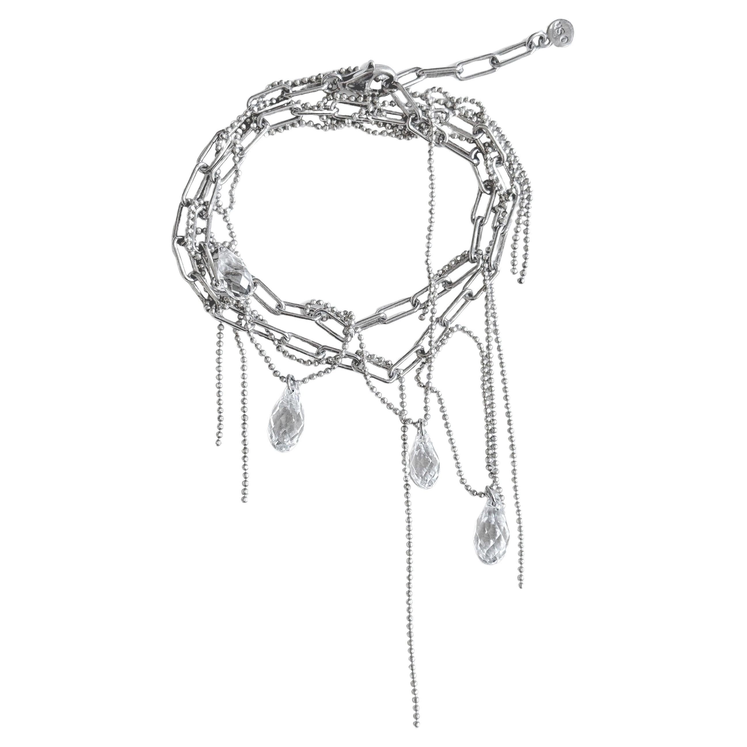 Ripped Chains Armband aus rhodiniertem Silber und Glaskristallen von O Sh im Angebot