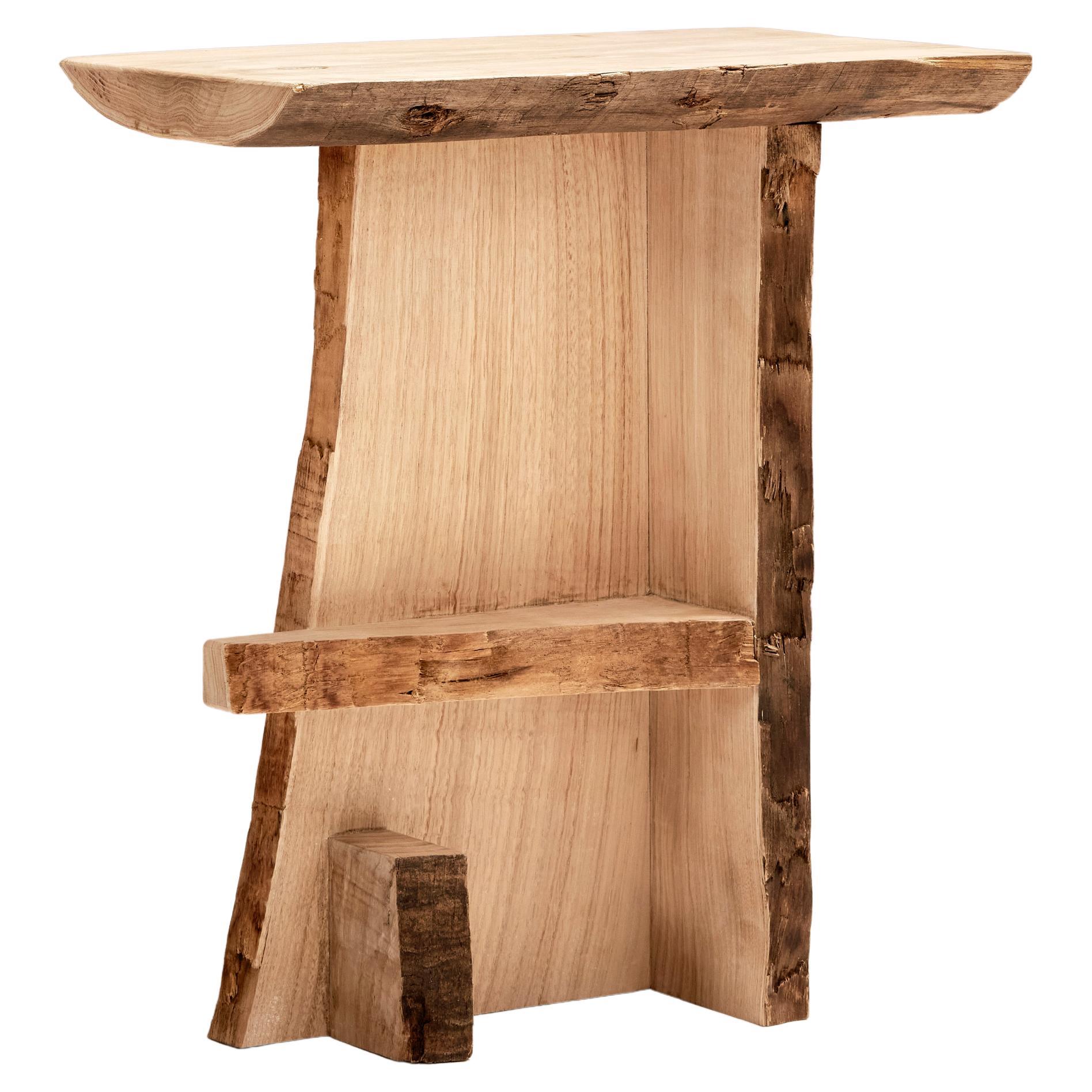 Tavolo in Wood Wood di Willem Van Hooff, scolpito a mano e dalla forma unica.