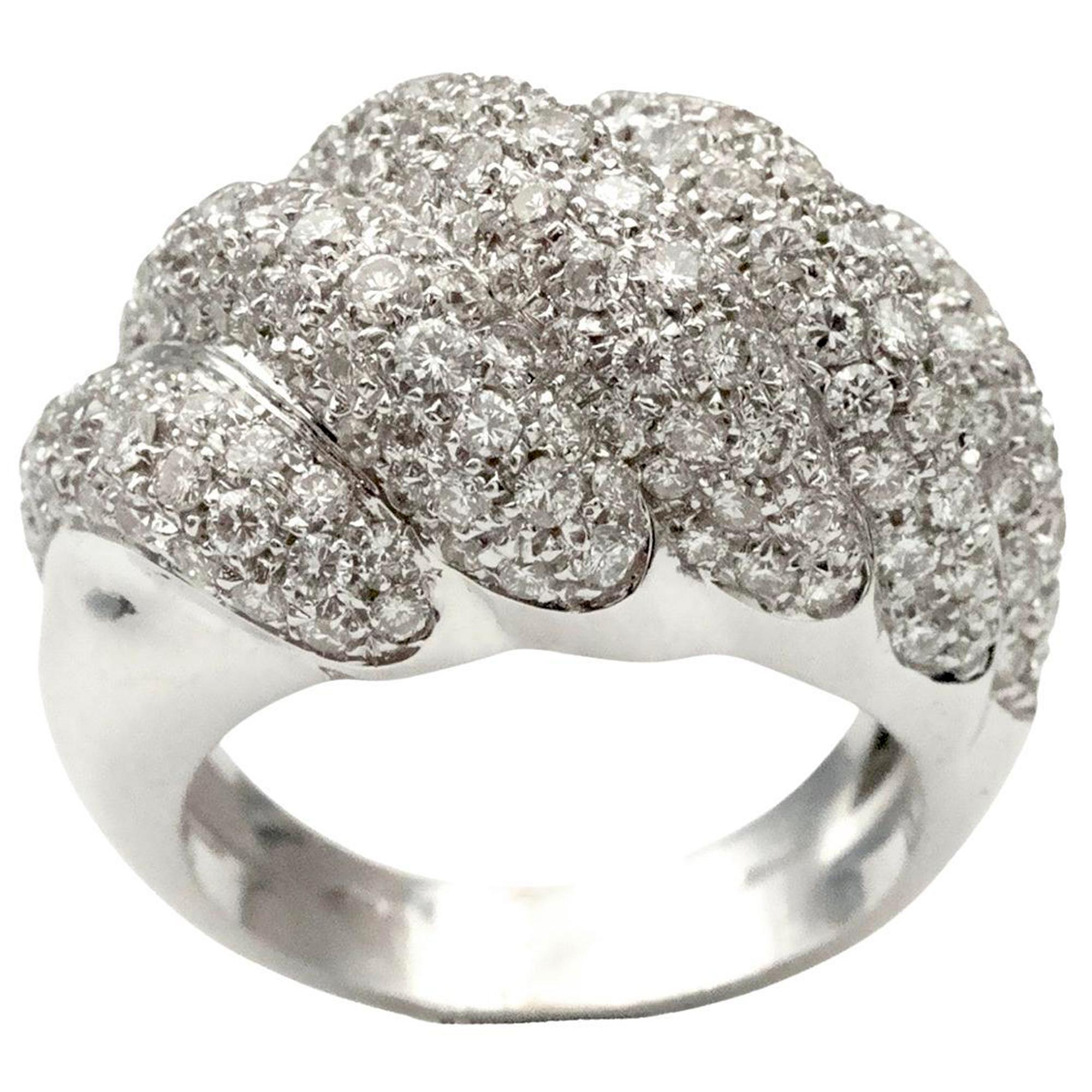 Ripple Dome Ring 3.19 Carat Diamond Pavé in 18K White Gold