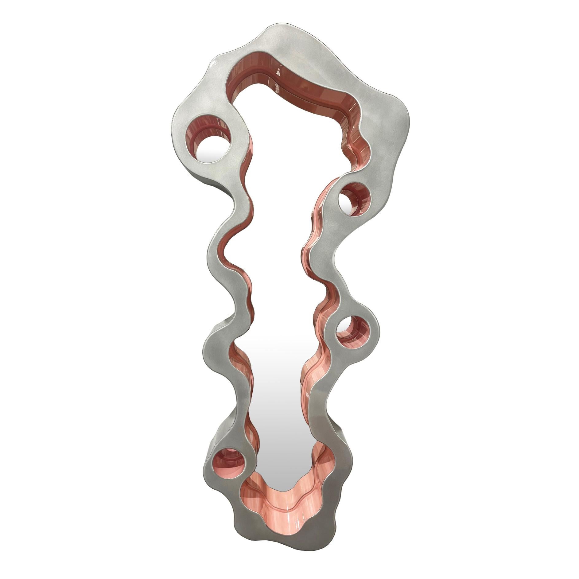 Verniciatura a polvere Specchio Ripple di Bert Furnari, specchio retro-futuristico in alluminio verniciato a polvere in vendita