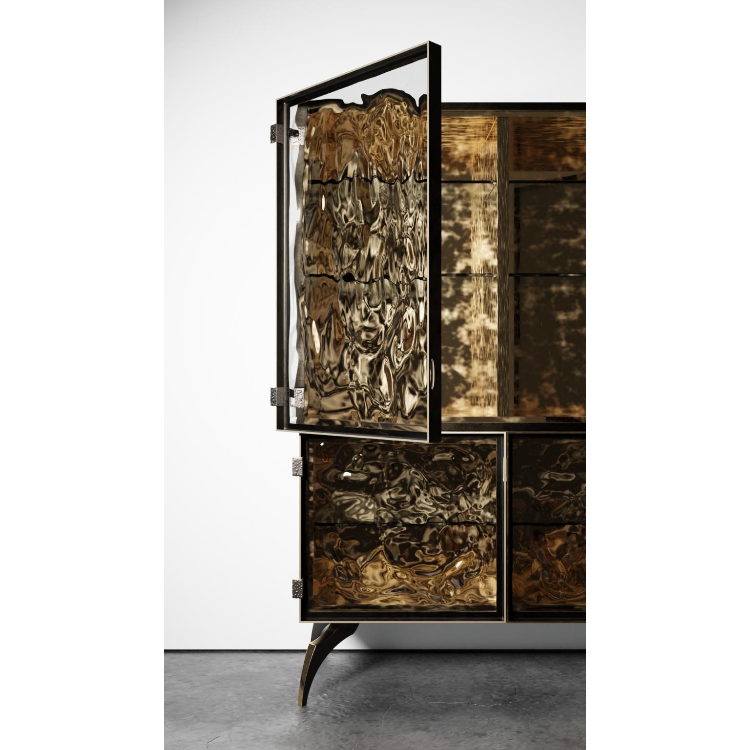 Ripple Großer Schrank von Three One Four Studio (Englisch) im Angebot