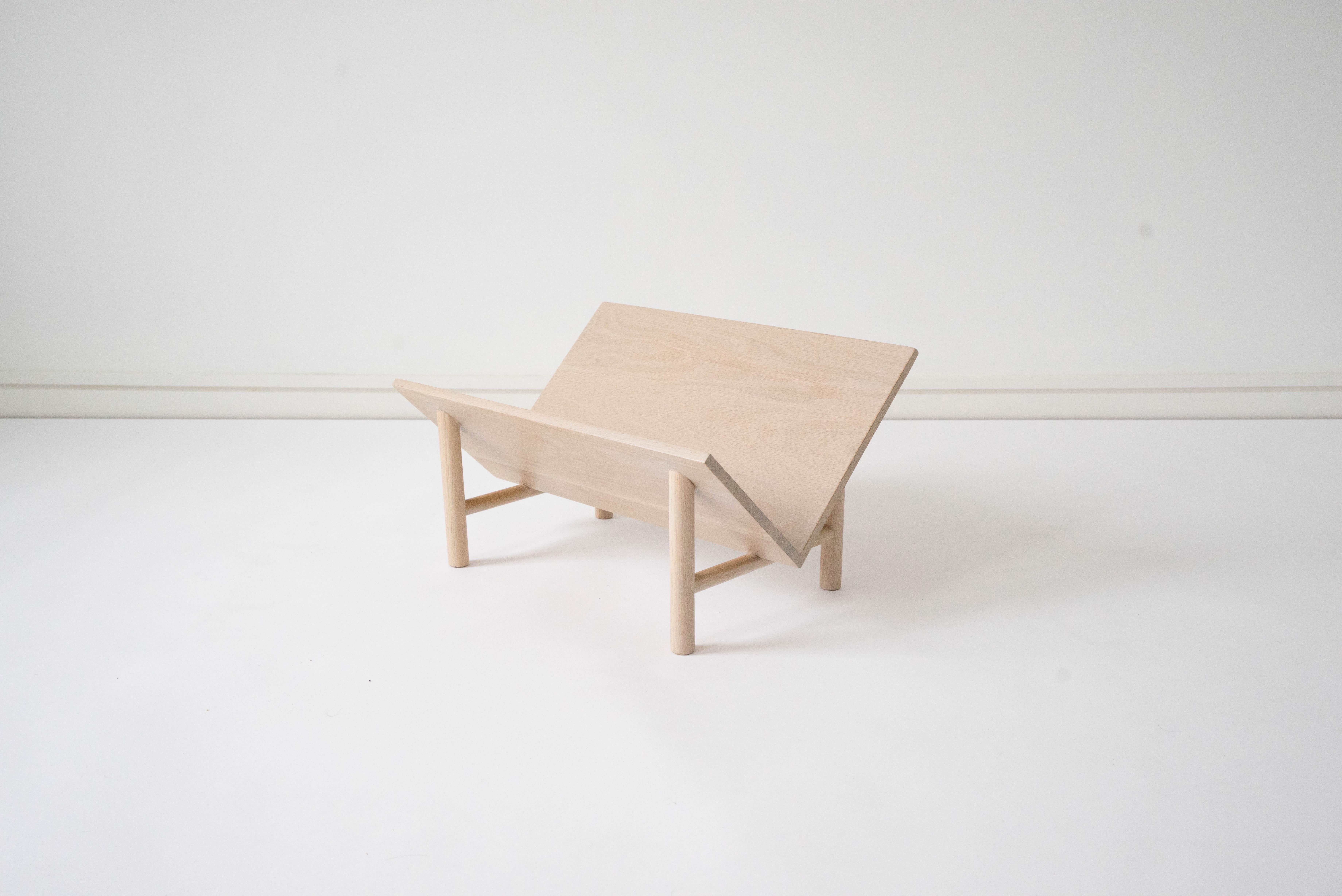Librero Rise de Sun at Six, Librero o estantería minimalista Siena de madera Roble en venta