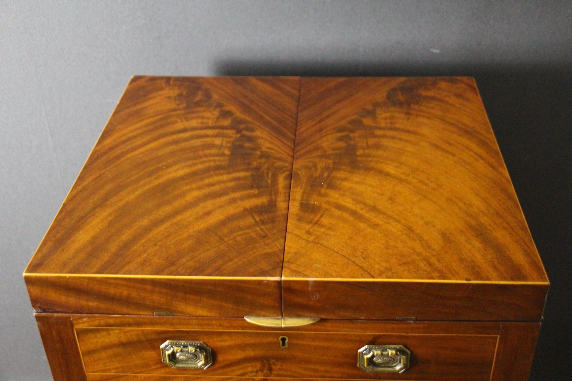 British Rising Drink Cabinet, Cocktail Bar, Dry Bar, Folding Bar, Pop Up Bar For Sale