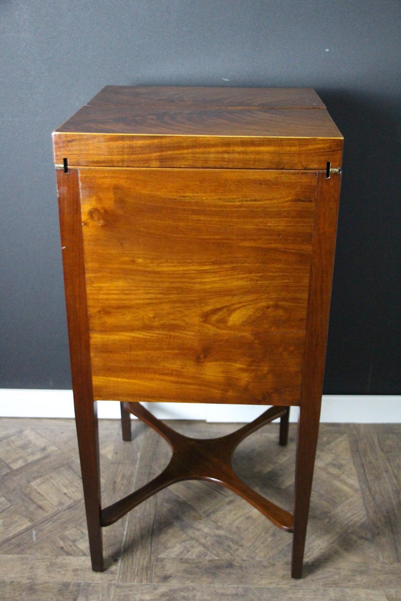 Rising Drink Cabinet, Cocktail Bar, Dry Bar, Folding Bar, Pop Up Bar For Sale 2