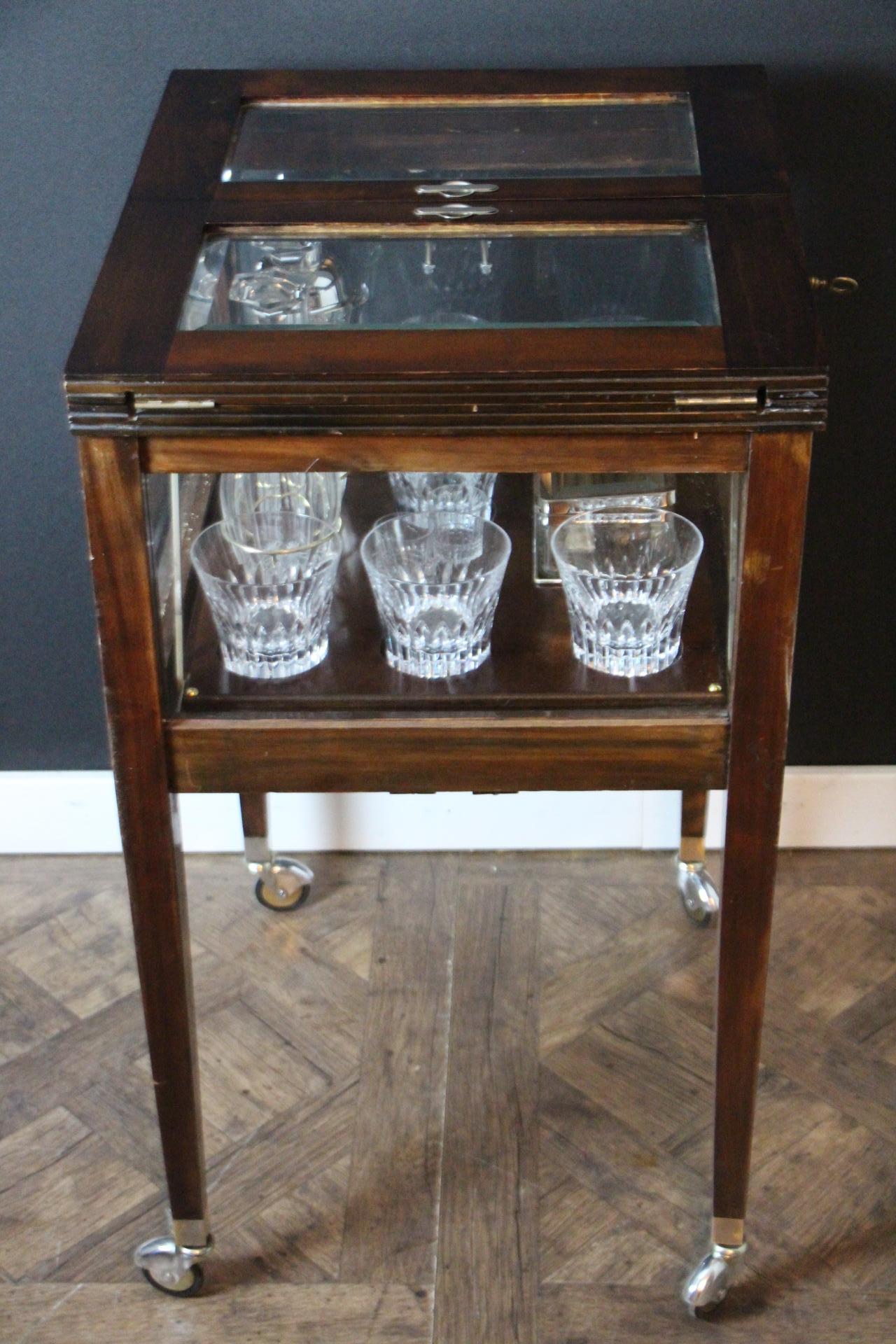 Rising Drink Cabinet, Cocktail Bar, Dry Bar, Folding Bar, Pop Up Bar, Bar Cart In Good Condition For Sale In Saint-Ouen, FR
