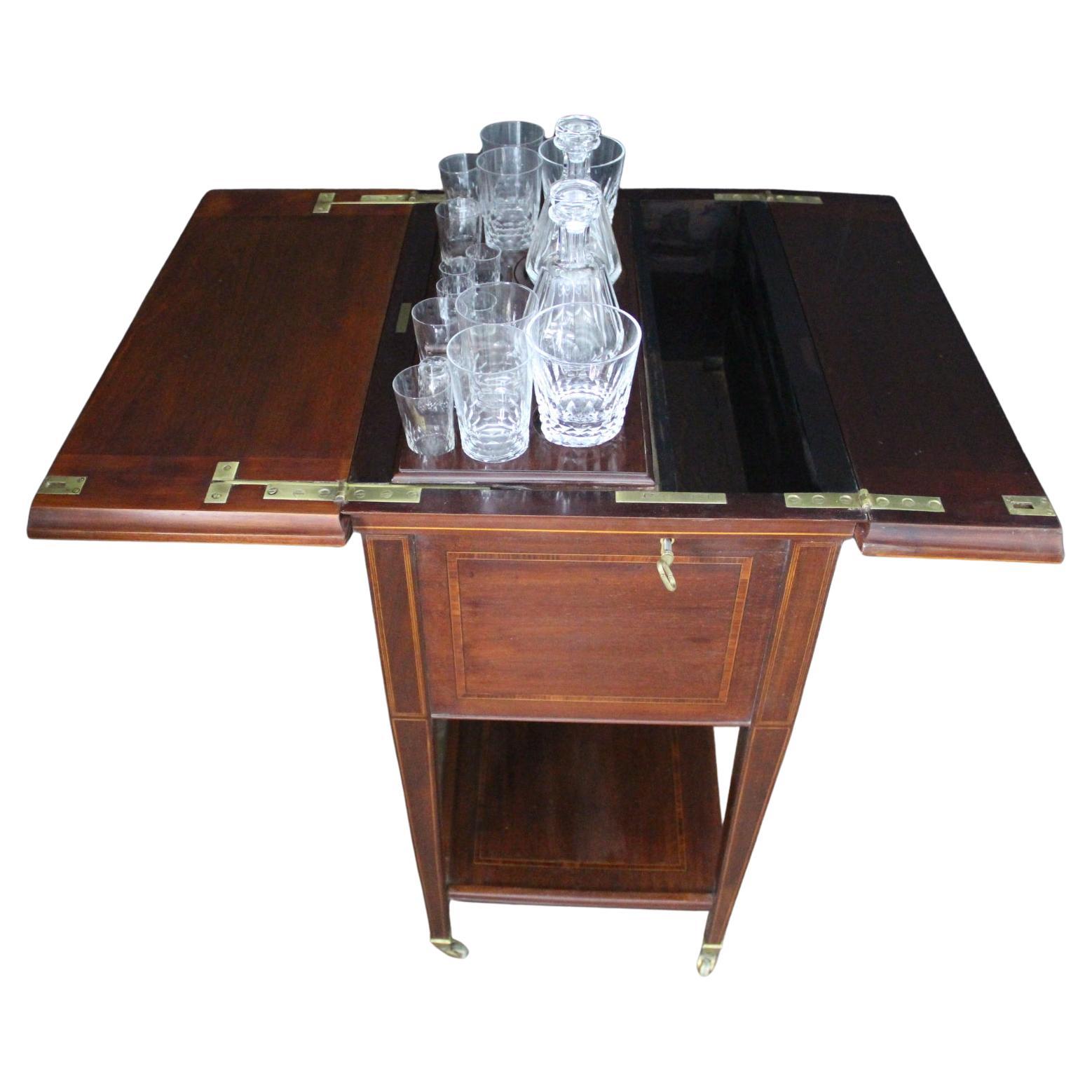 Rising Drink Cabinet, Cocktail Bar, Dry Bar, Pop Up Bar Baccarat Crystal in vendita