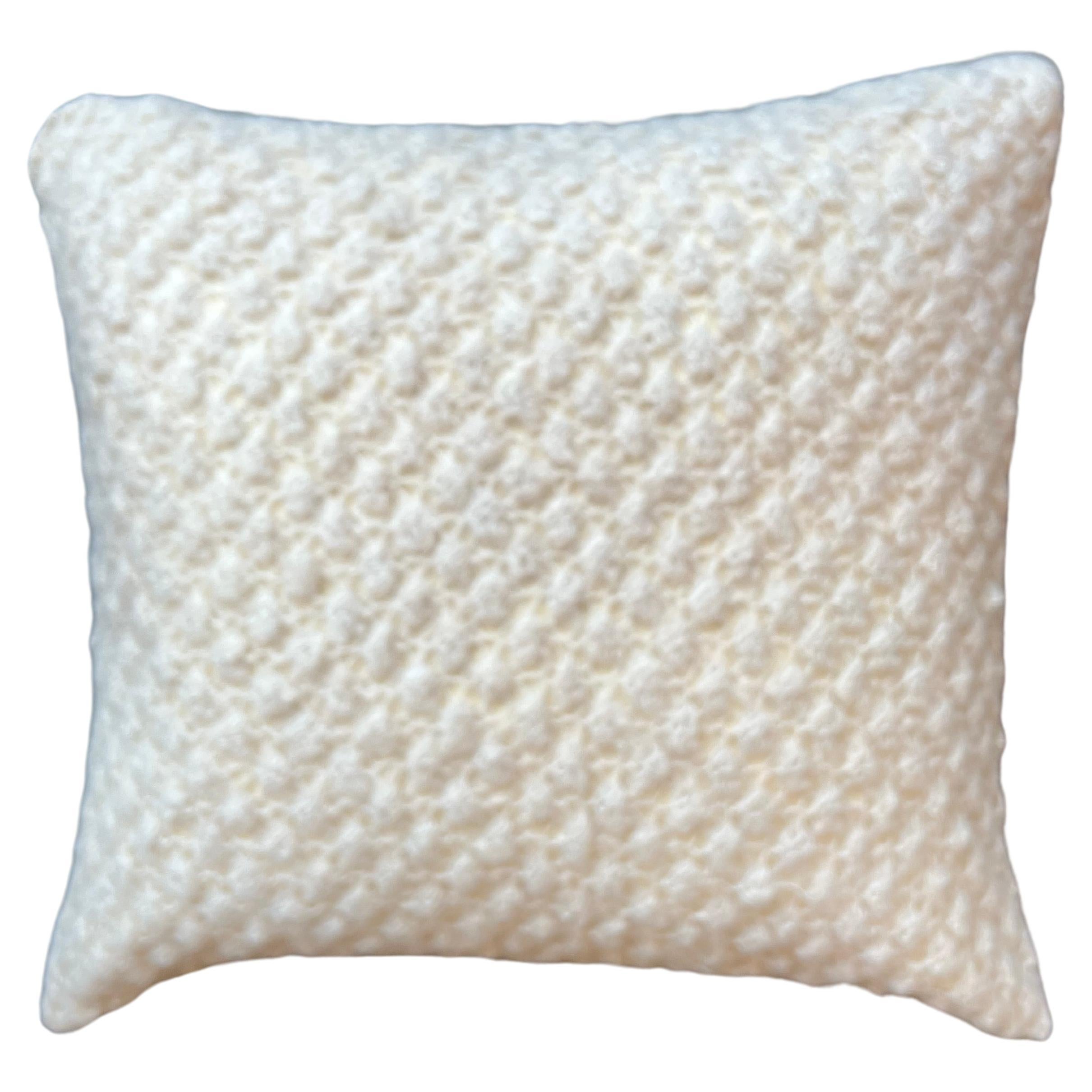 "RISO" Handmade Wool Off-White Pillow by Le Lampade For Sale