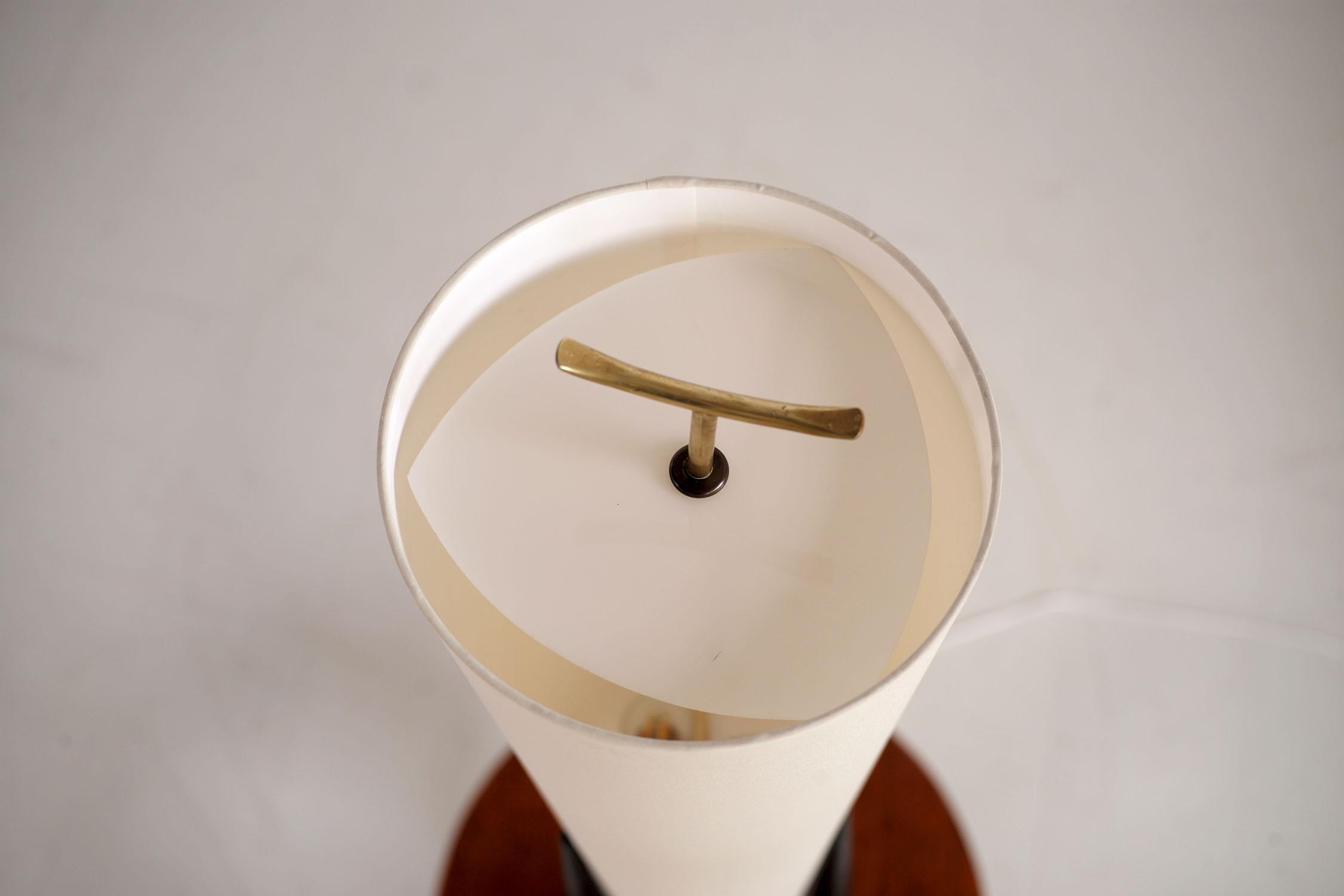 Rispal, lámpara de pie trípode n* 14496, Francia 1960 Madera en venta