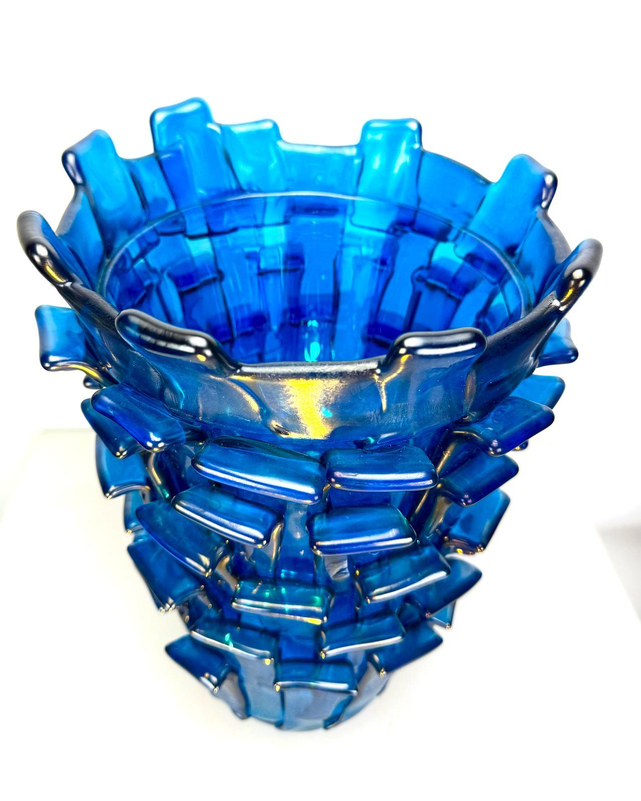Vaso in vetro Ritagli in blu di Fulvio Bianconi per Venini in vendita 2