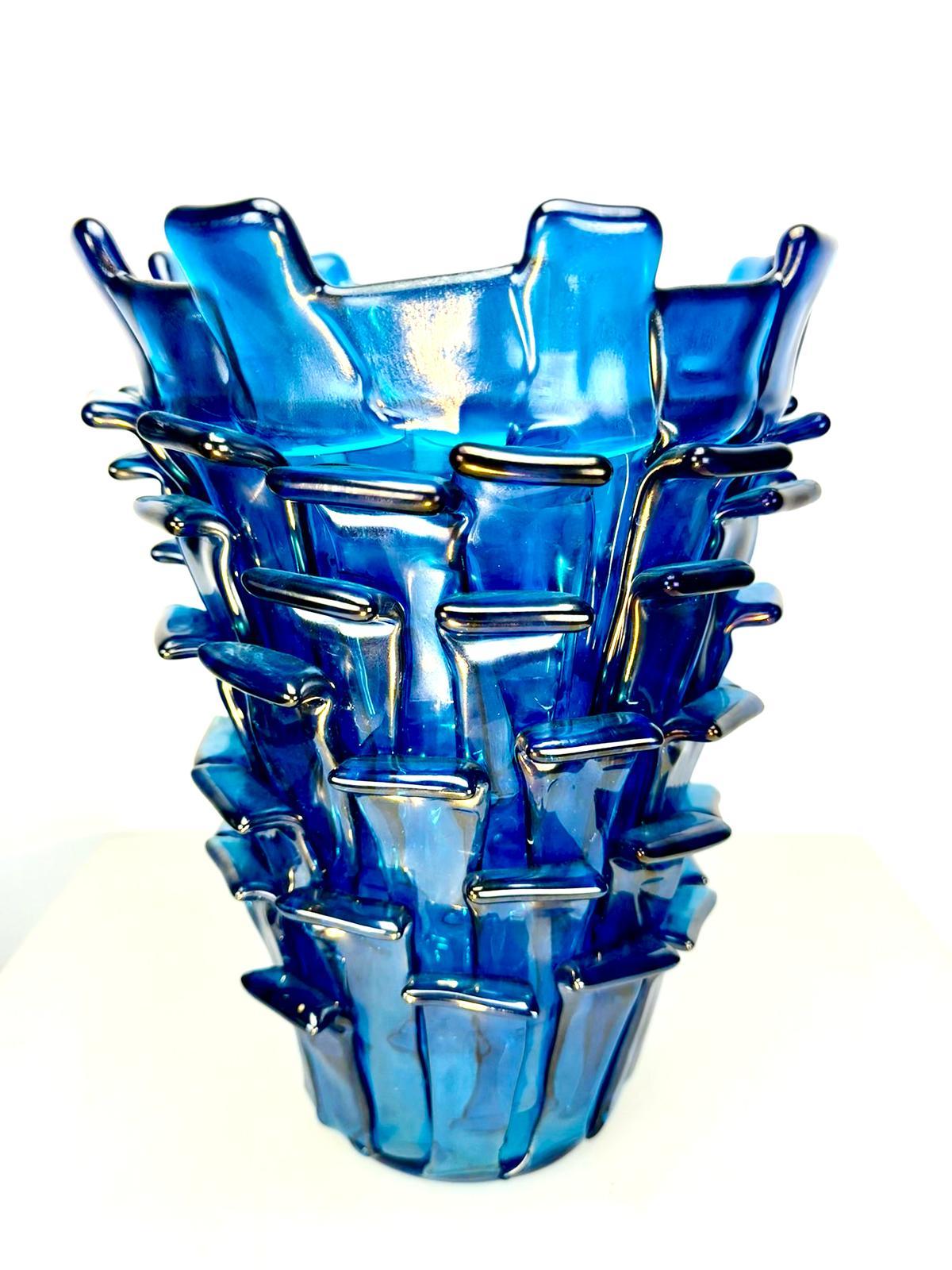 Vetro di Murano Vaso in vetro Ritagli in blu di Fulvio Bianconi per Venini in vendita