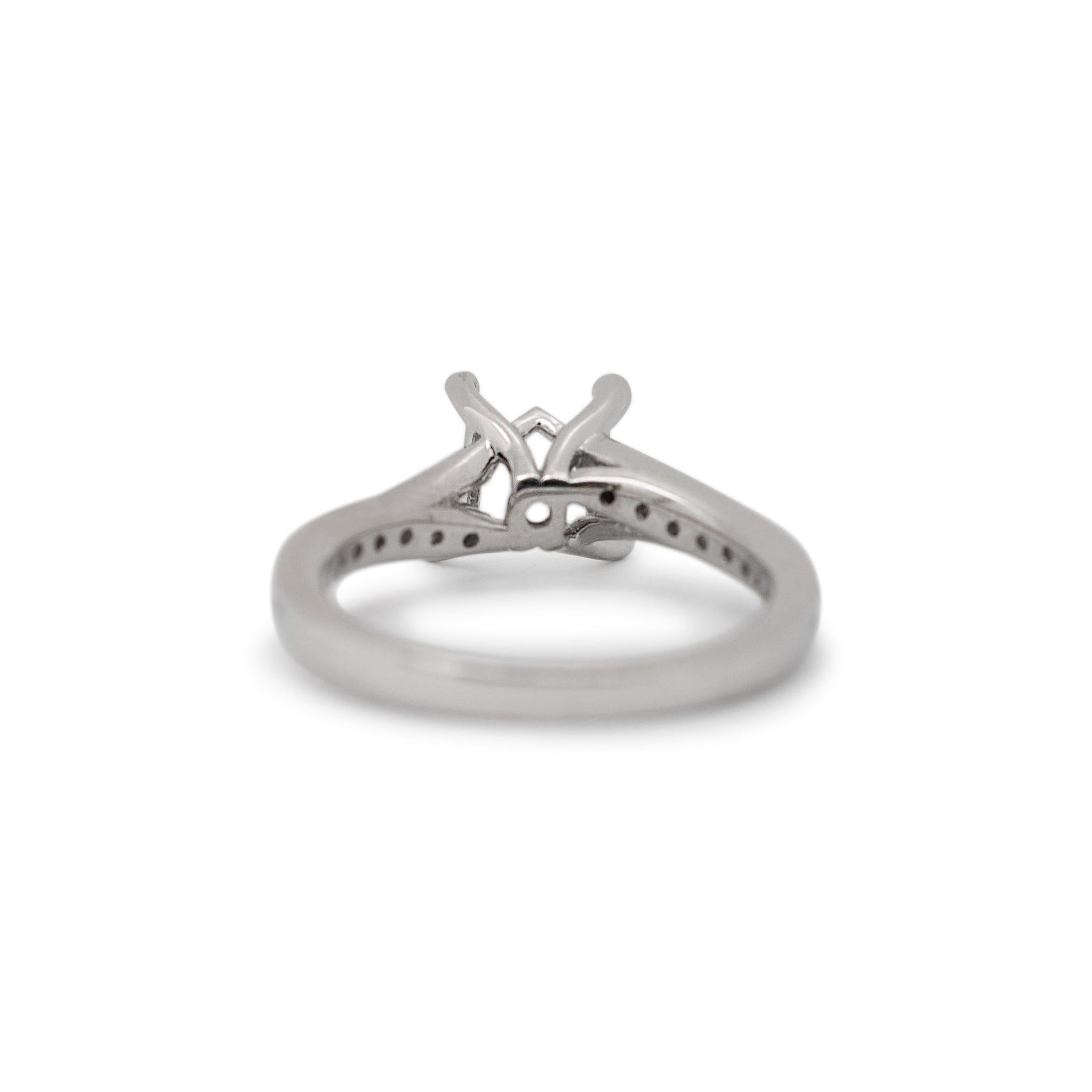 Women's Ritani 18K White Gold Square Shaped Diamond Semi Mount Engagement Ring For Sale