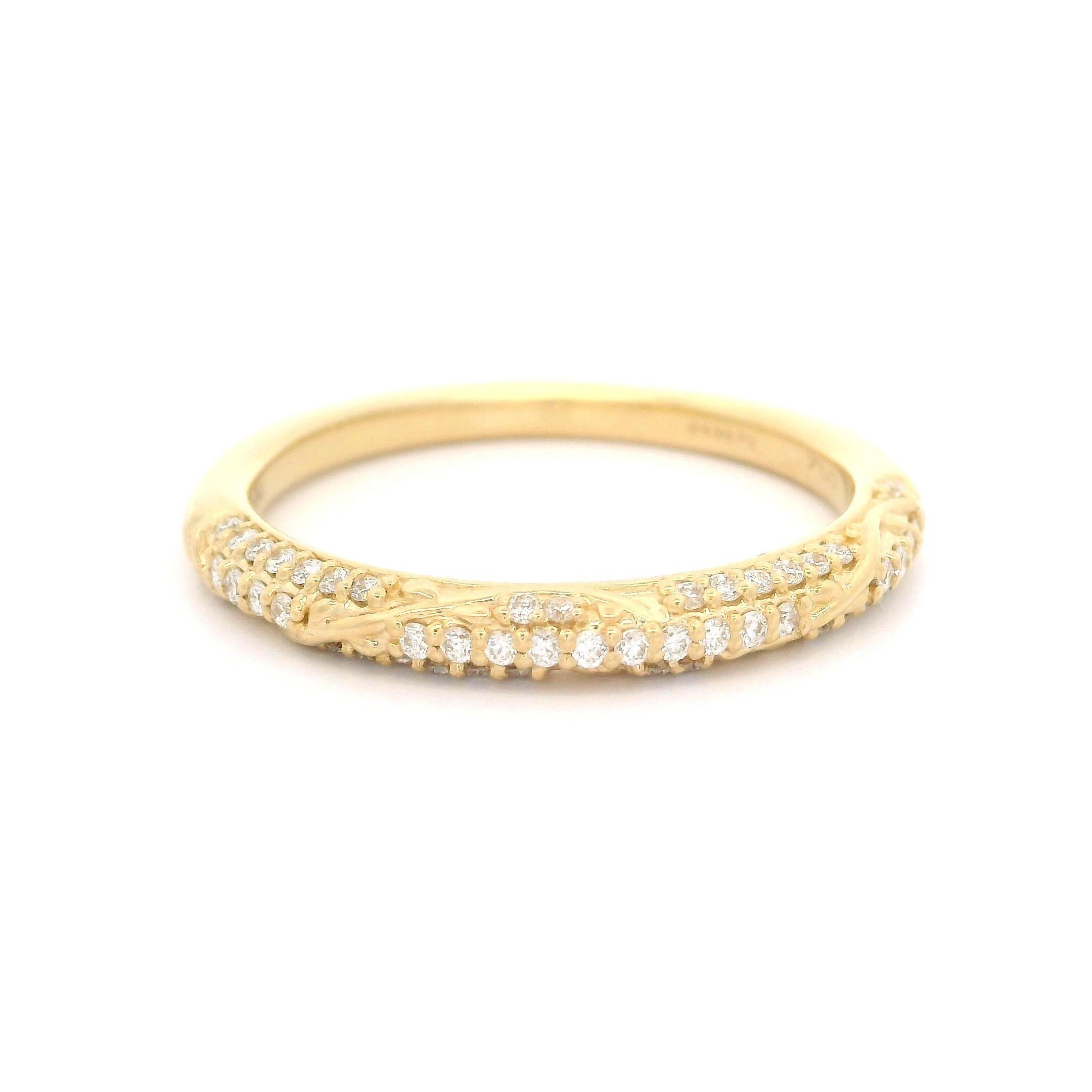 Ritani 18k Yellow Gold 0.22ctw Diamond Three Row Vine Design Band Ring For Sale 1