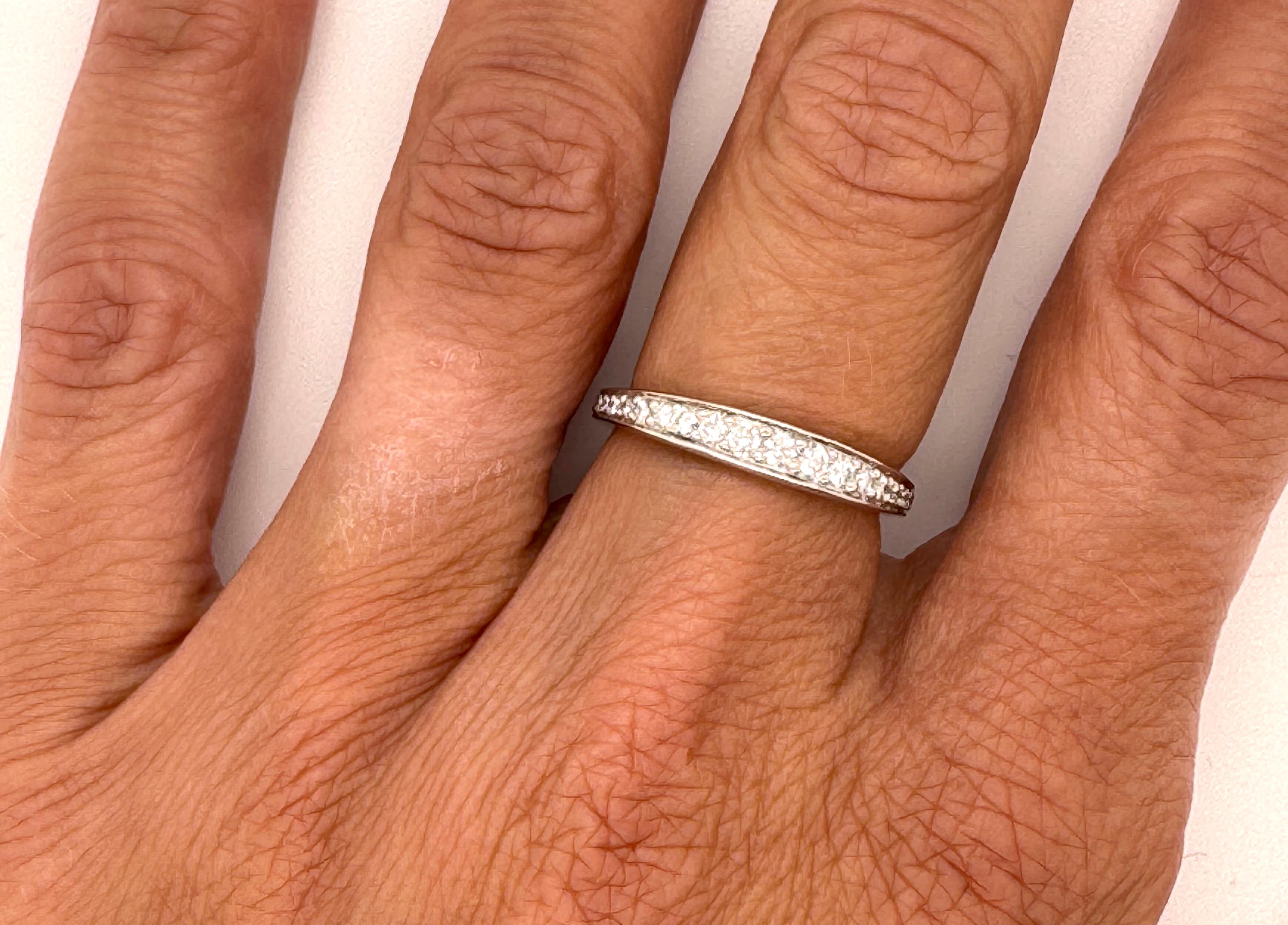 Ritani Eternity Diamond Wedding Ring Band .39ct Mined 14K Graduated Brand New en vente 2