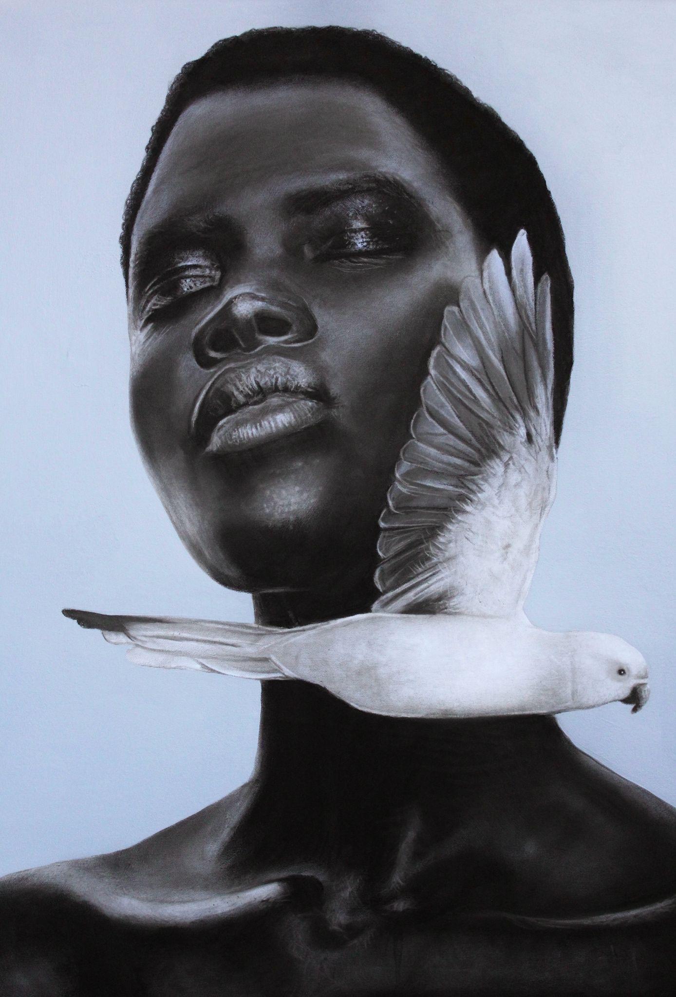 "Pássaro Azul" di Ritchelly Oliveira, 2025
Carboncino e acrilico su tela  80 x 60 cm (31,5 x 23,6 pollici)
Un'esplorazione poetica dell'armonia e della trasformazione, "Pássaro Azul" di Ritchelly Oliveira è un'opera sorprendente che fonde il