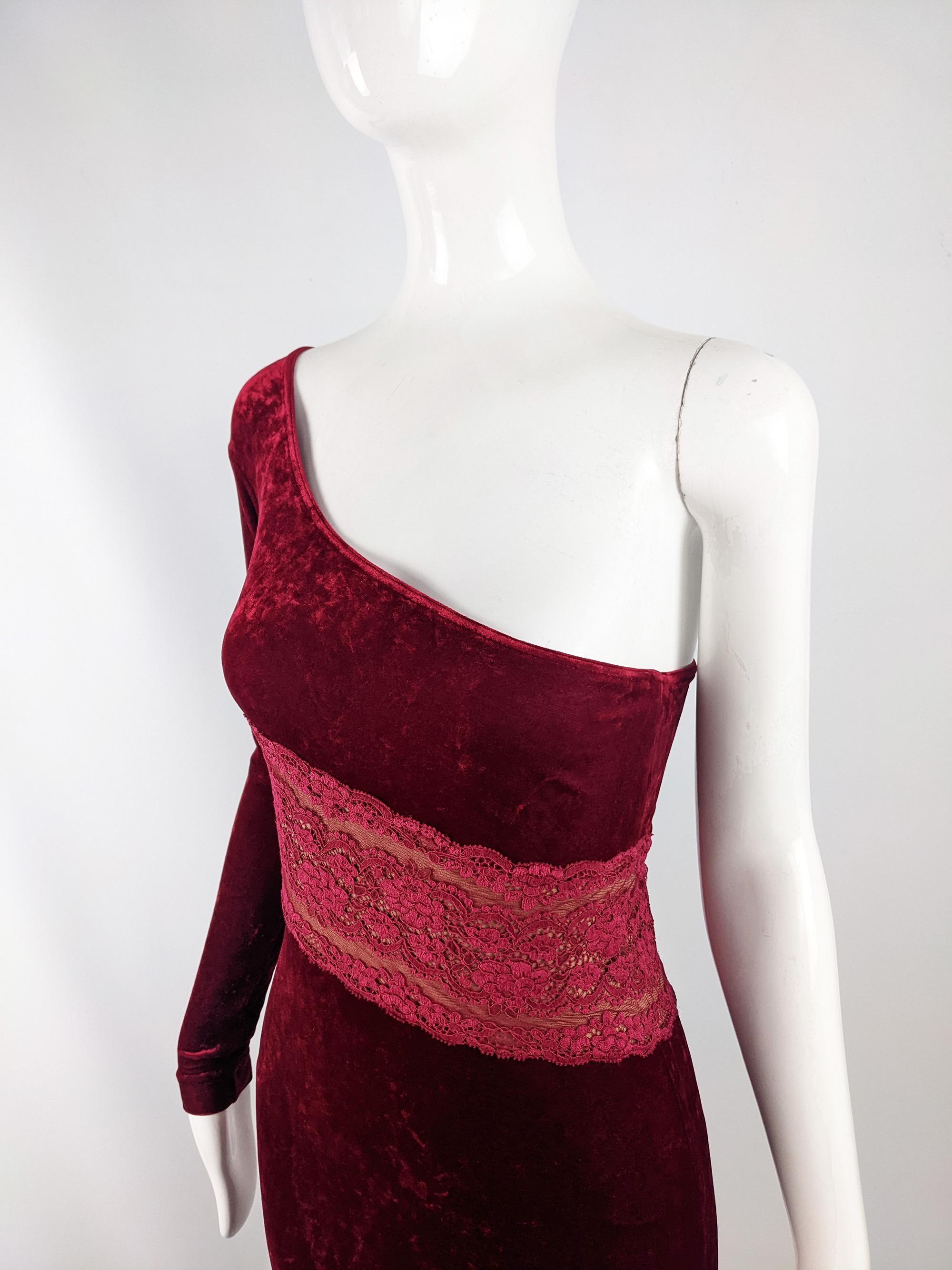 Black Ritmo Di Perla by La Perla Vintage Red Velour & Lace Bodycon Evening Dress For Sale