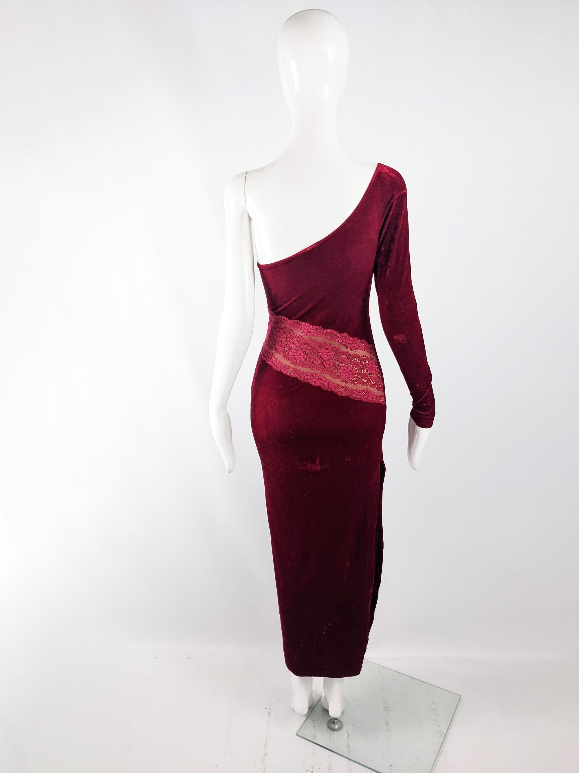 Women's Ritmo Di Perla by La Perla Vintage Red Velour & Lace Bodycon Evening Dress For Sale