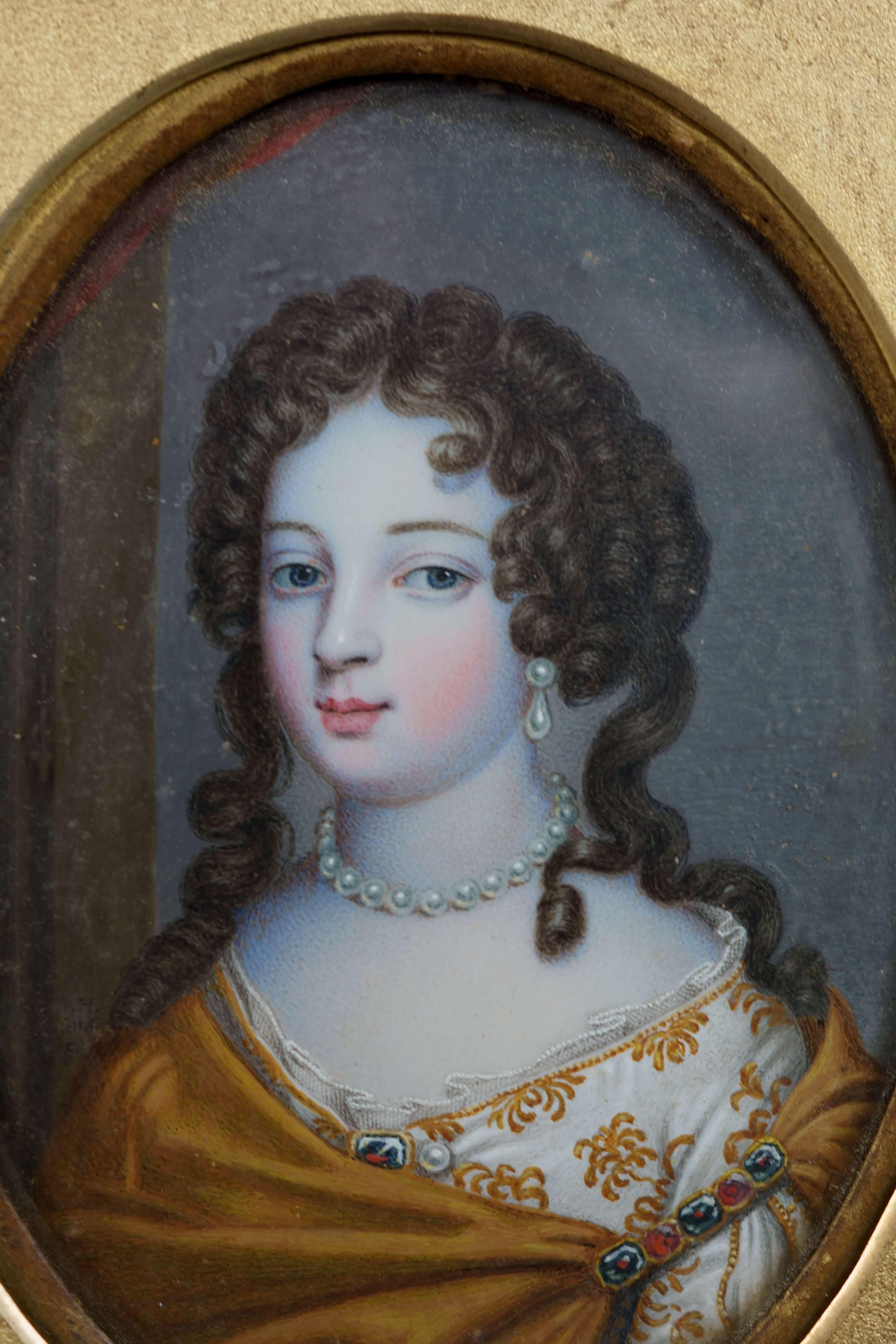 Louis XV Portrait d'une dame Cadre en bronze doré pour miniature française du XVIIIe siècle en vente