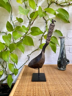 Mestolo rituale in legno e guscio di cocco proveniente dall'isola di Timor, Indonesia, circa anni '50