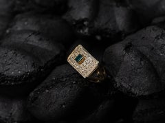 Ritual Love Ring in 18k Gold with Emerald and Diamonds