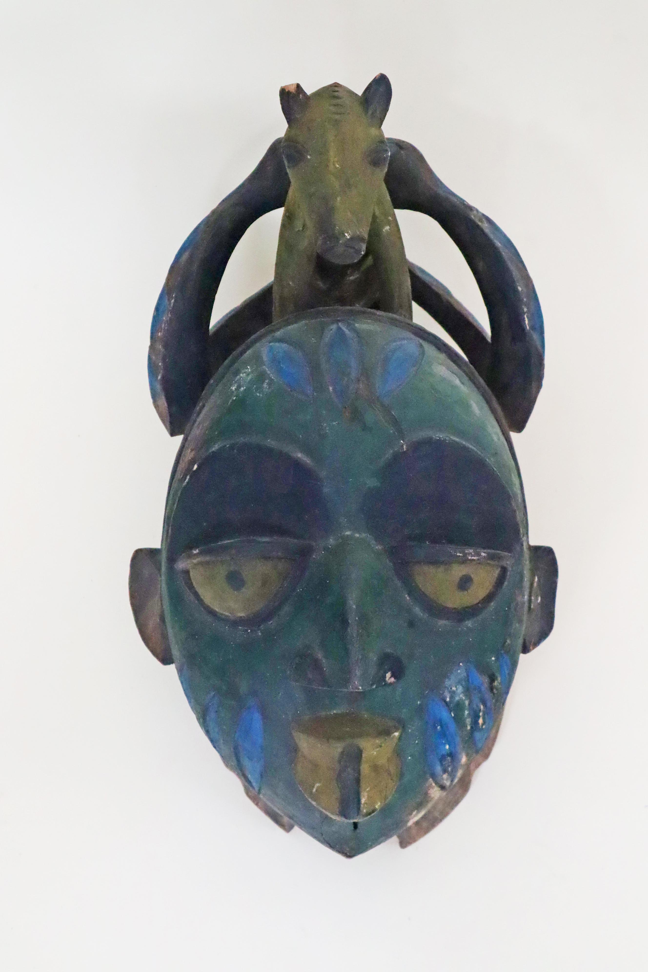 Ritual Mask of the Yoruba Gelede Ijebu Two Snakes Mighty Mother Around 1940 For Sale 1
