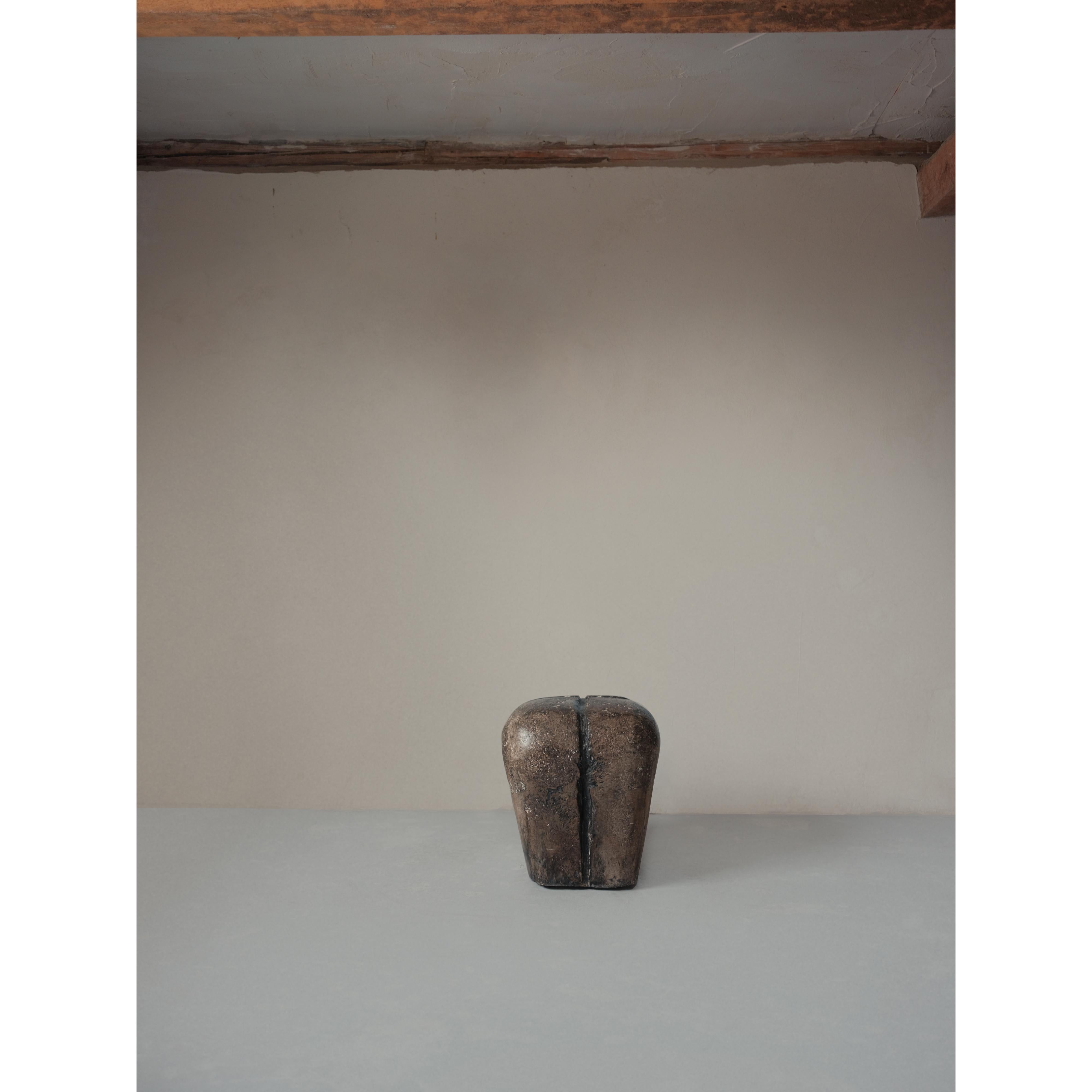 Ritual, Unique Side Table in Hemp Crete by Lucas Tyra Morten im Angebot 9