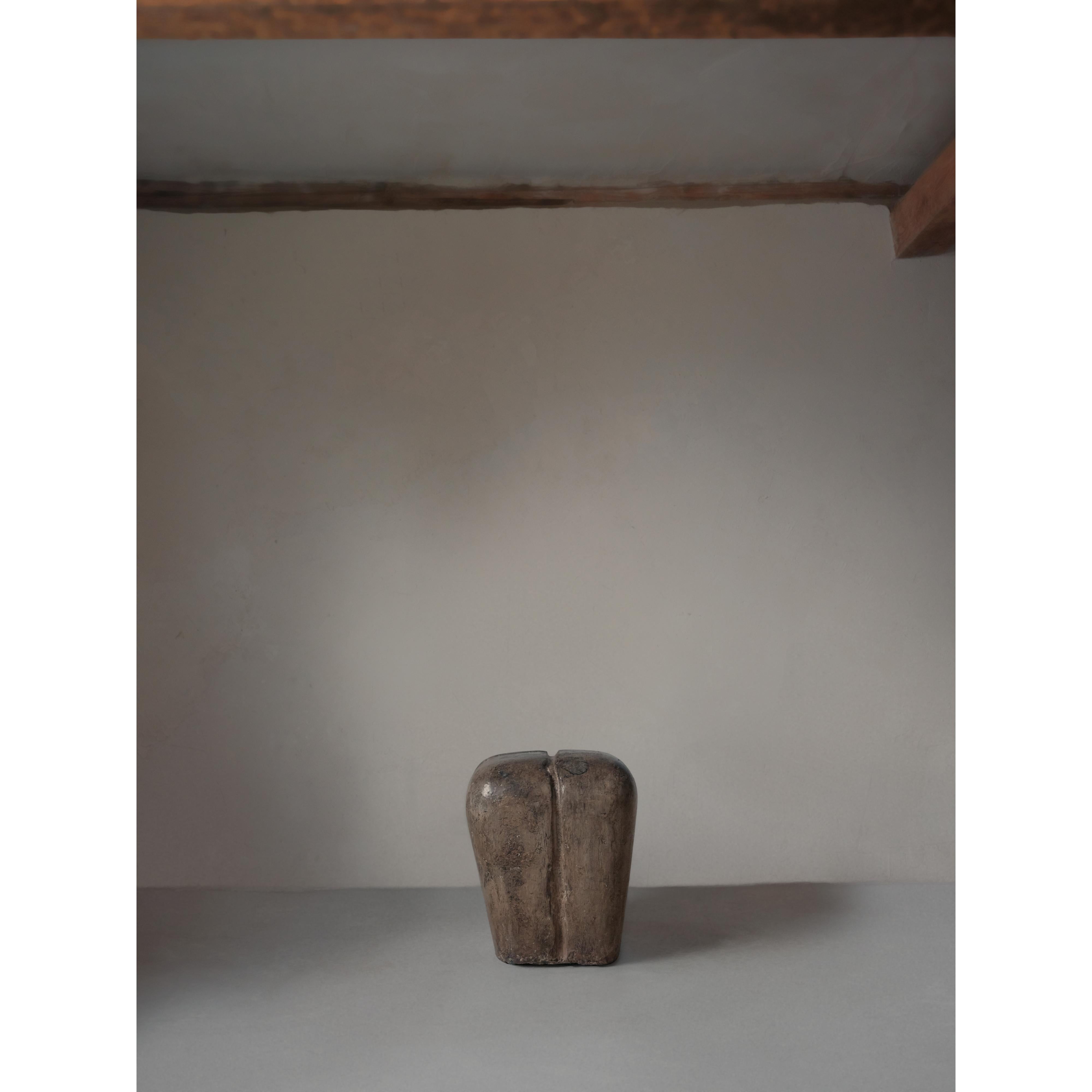 Ritual, Unique Side Table in Hemp Crete by Lucas Tyra Morten (Schwedisch) im Angebot