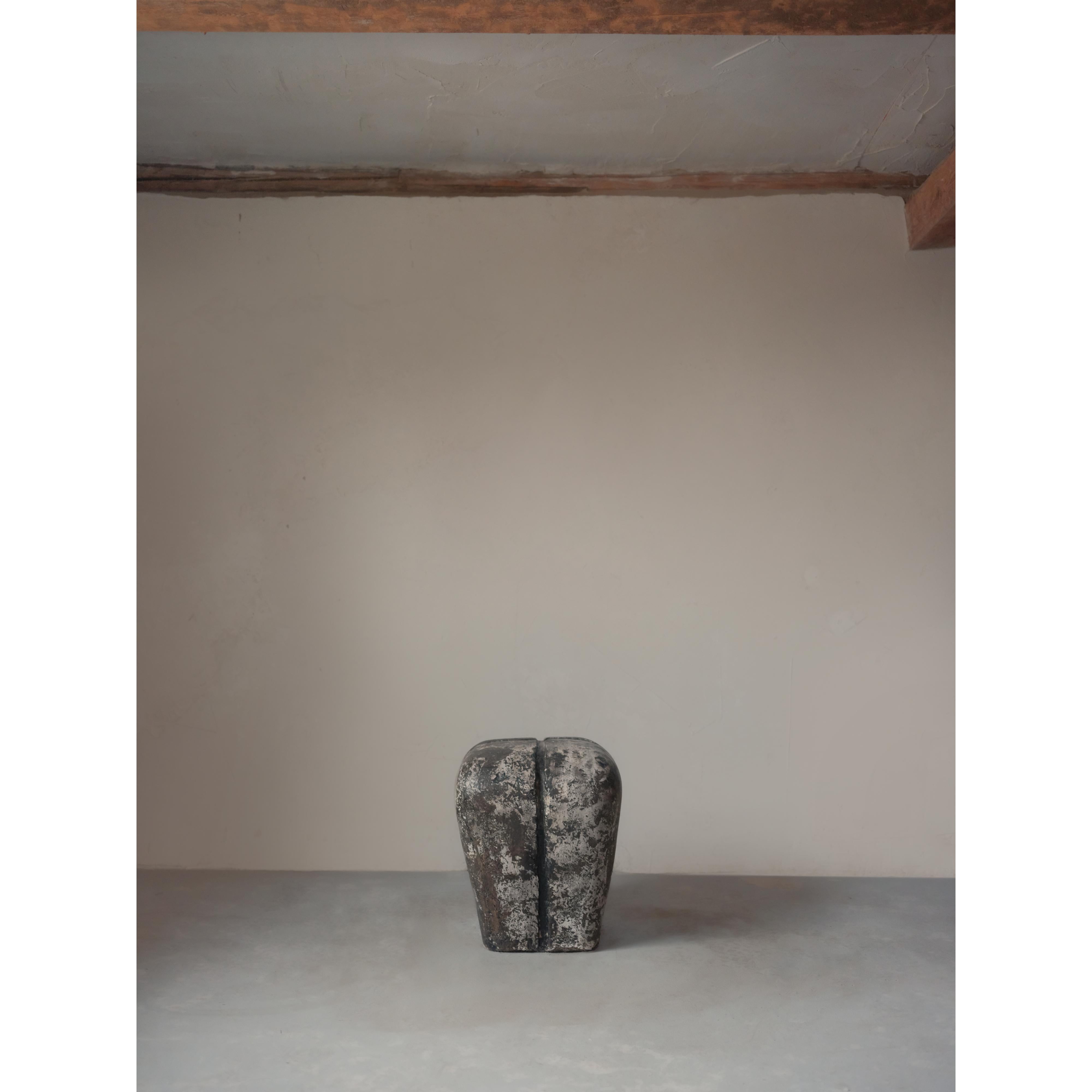 Ritual, Unique Side Table in Hemp Crete by Lucas Tyra Morten im Angebot 1