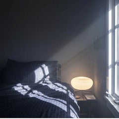 Lampe de table en verre opalin soufflé à la bouche 'Rituals 2' en blanc pour Foscarini