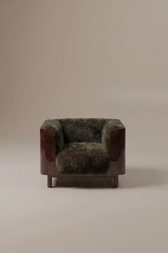 RITZ – Skulpturaler Loungesessel mit Furnier aus Walnuss-Maserknollenholz