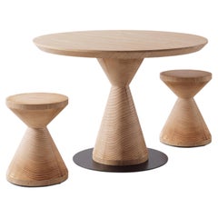 Table de salle à manger d'extérieur Riva 1920 Apex en bois de cèdre avec deux tabourets