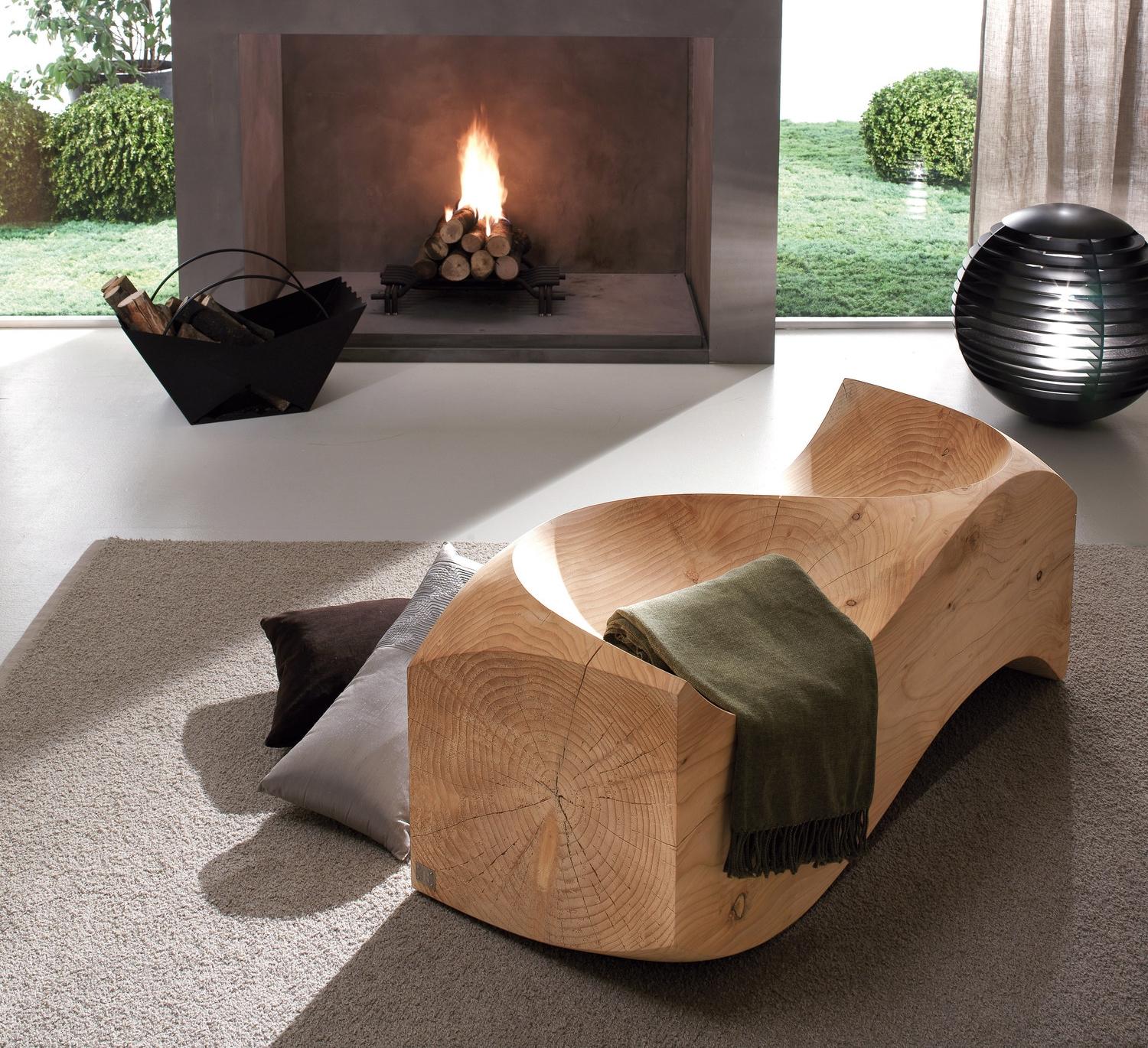 Italian Riva 1920 Love Seat Bench – Design by Jake Phipps, W 125 cm (49.2 in) in vendita