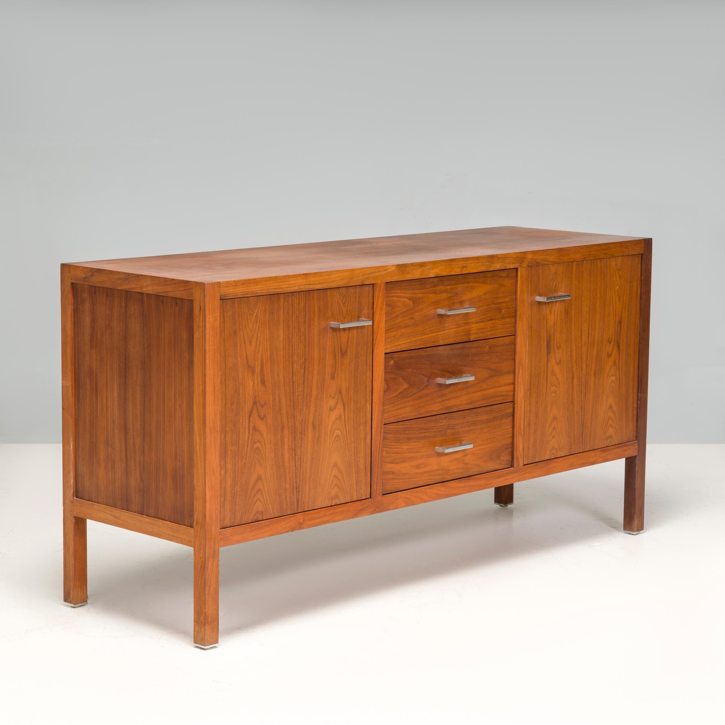 Riva 1920 Oak Sideboard In Good Condition For Sale In London, GB