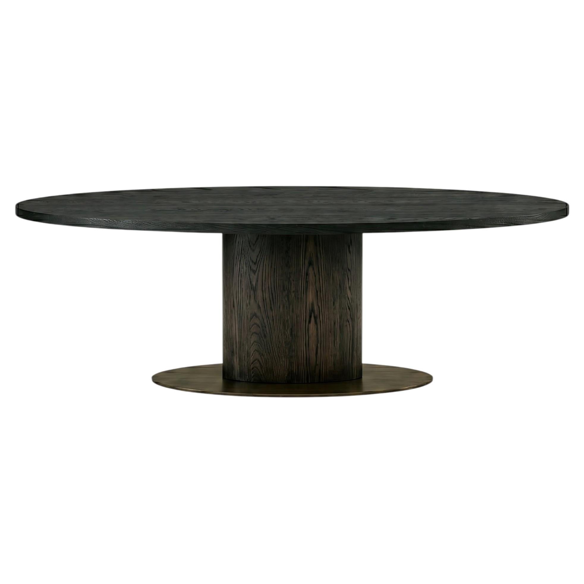 Riva 1920 Table de salle à manger elliptique en Wood Wood massif avec base en métal, personnalisable