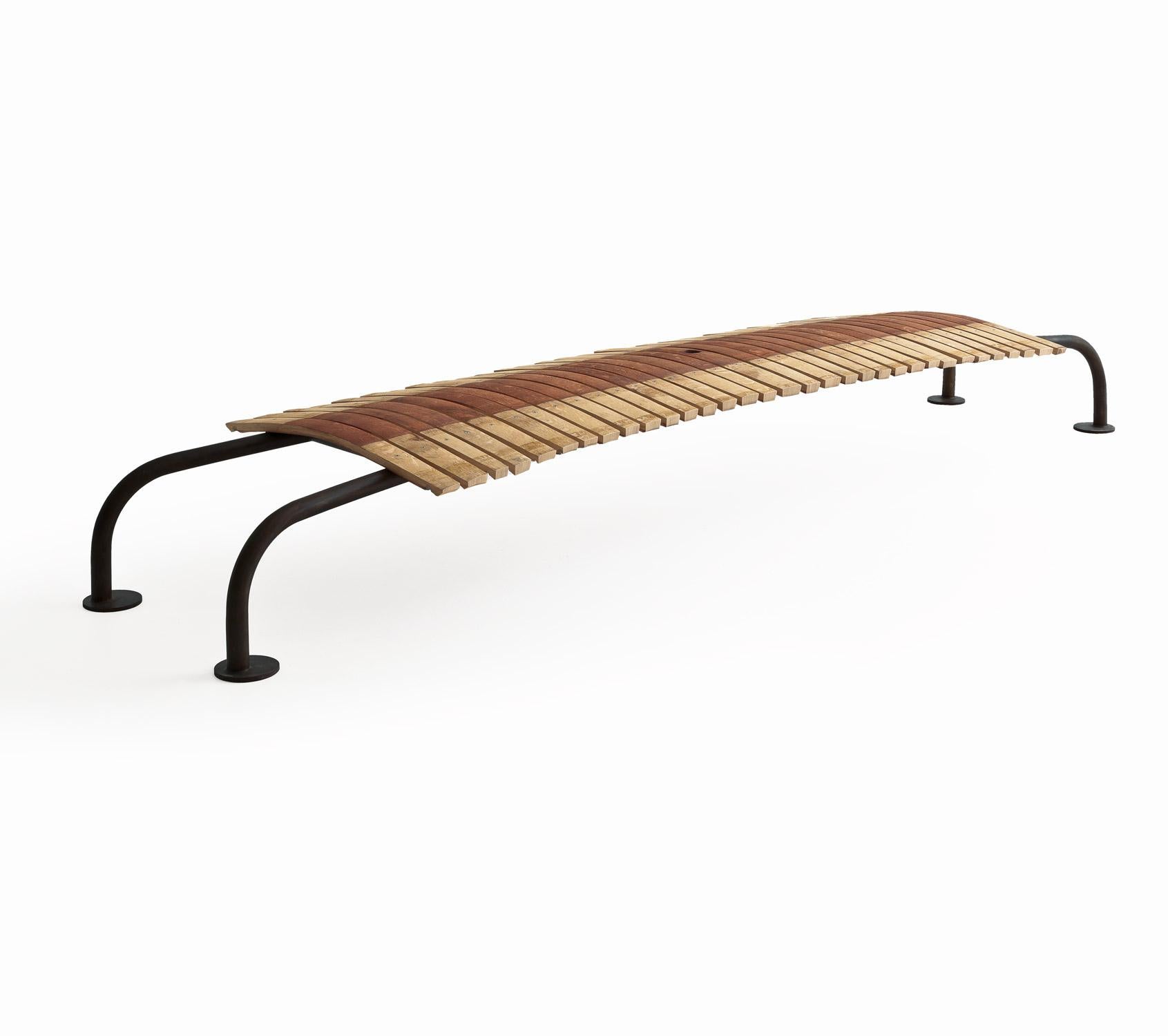 Italian Riva 1920 Tommy Bench – Design by Riccardo Arbizzoni, W 183.2 cm (72.1 in) in vendita